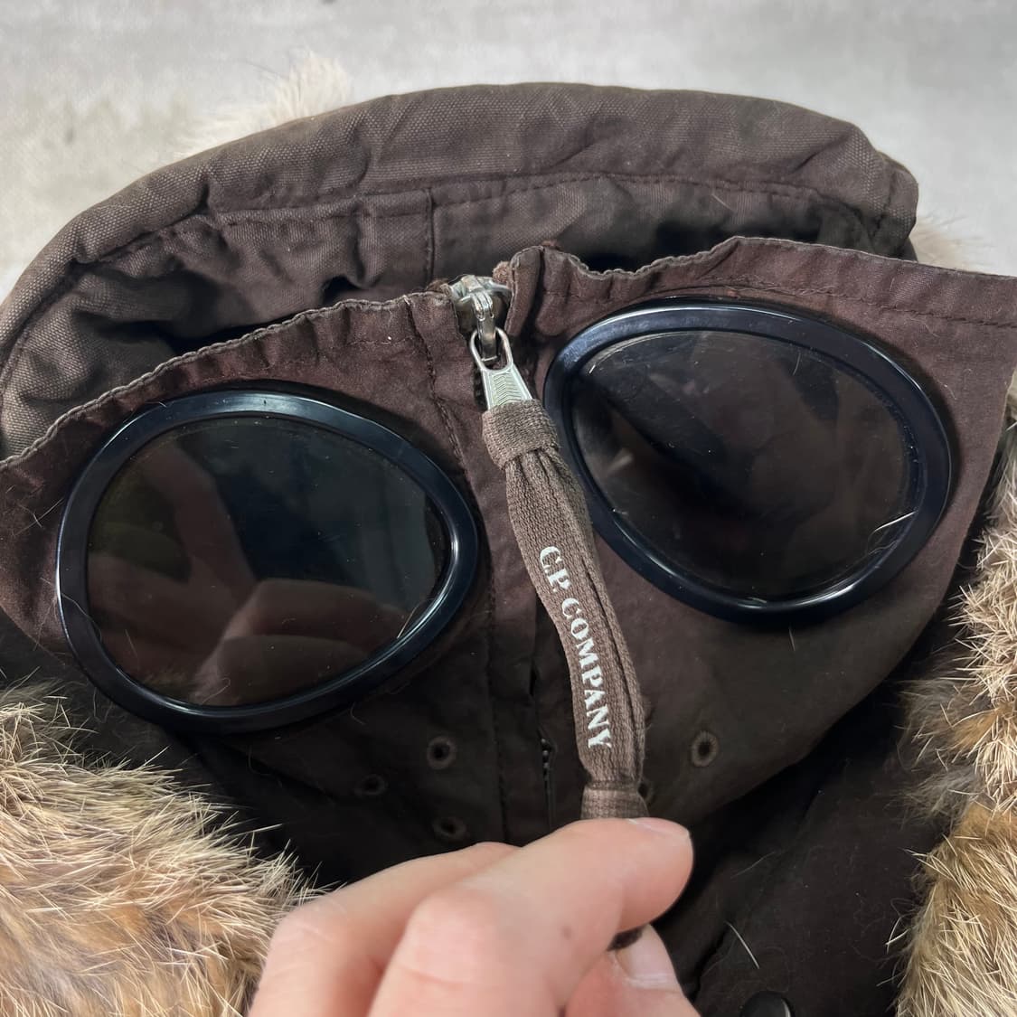 100 CP컴퍼니 왁스드 신슐레이트 고글 야상 파카 상품이미지4