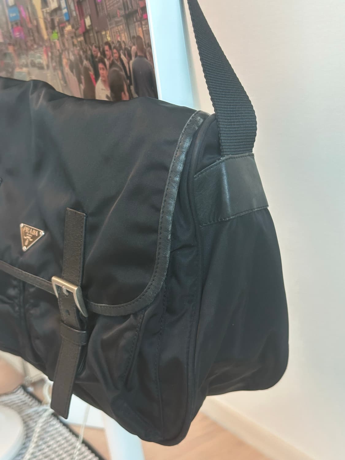 프라다 투버클 포코노 나일론 메신저백 크로스백 상품이미지4