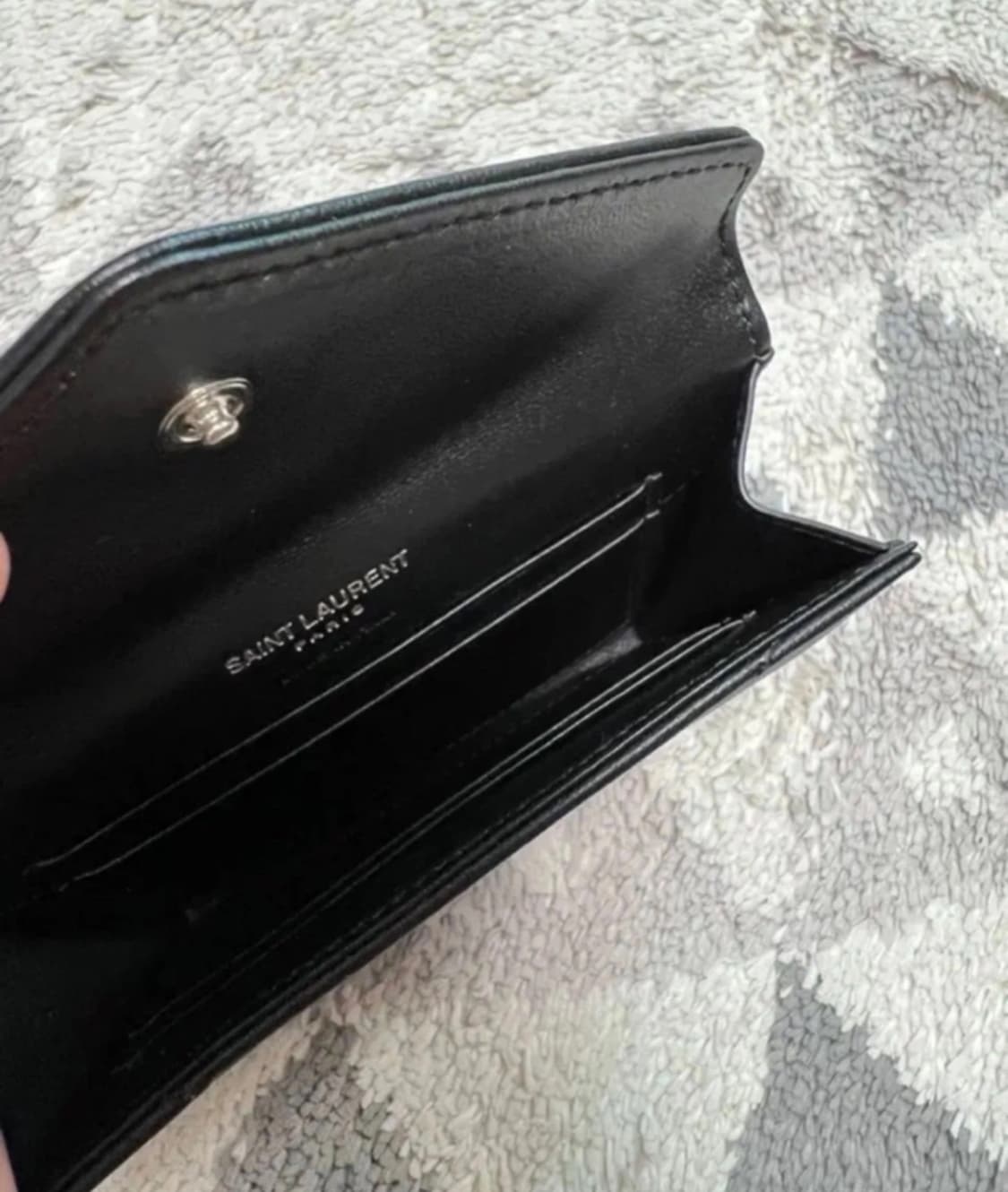 생로랑 엔벨로프 카드지갑 은장 상품이미지1