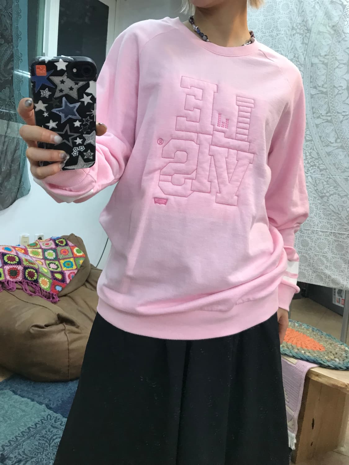 리바이스 핑크 맨투맨  상품이미지1