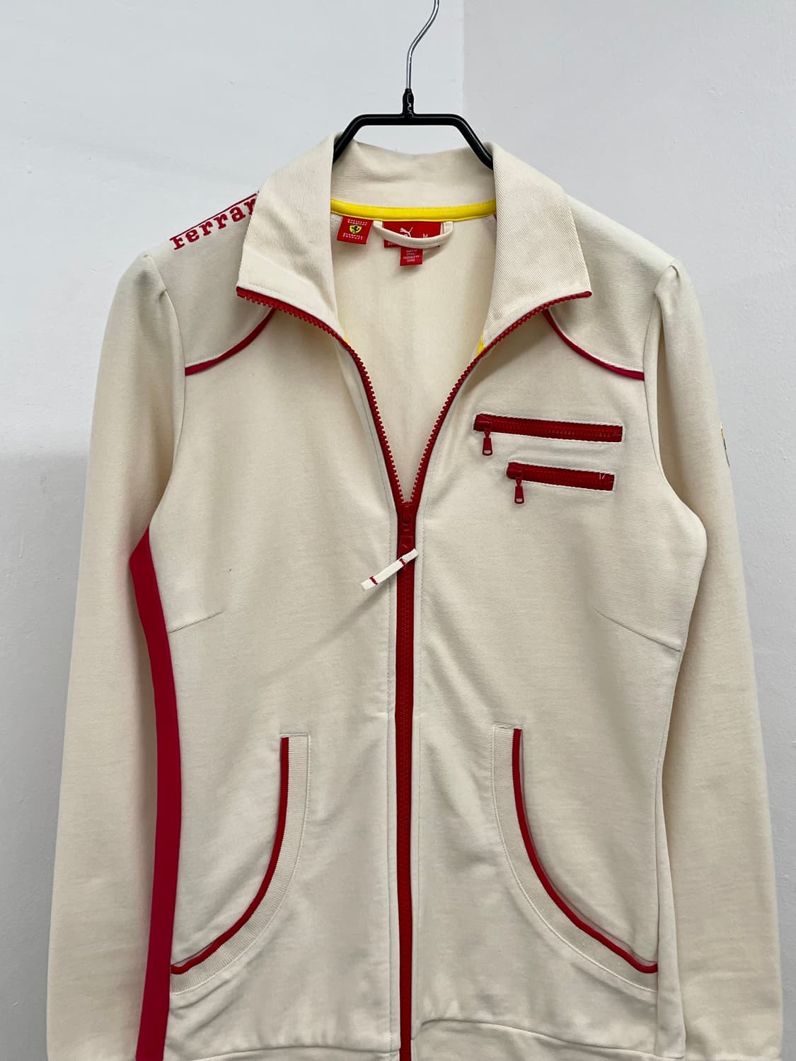 페라리x퓨마 콜라보 로고 트랙집업 상품이미지8