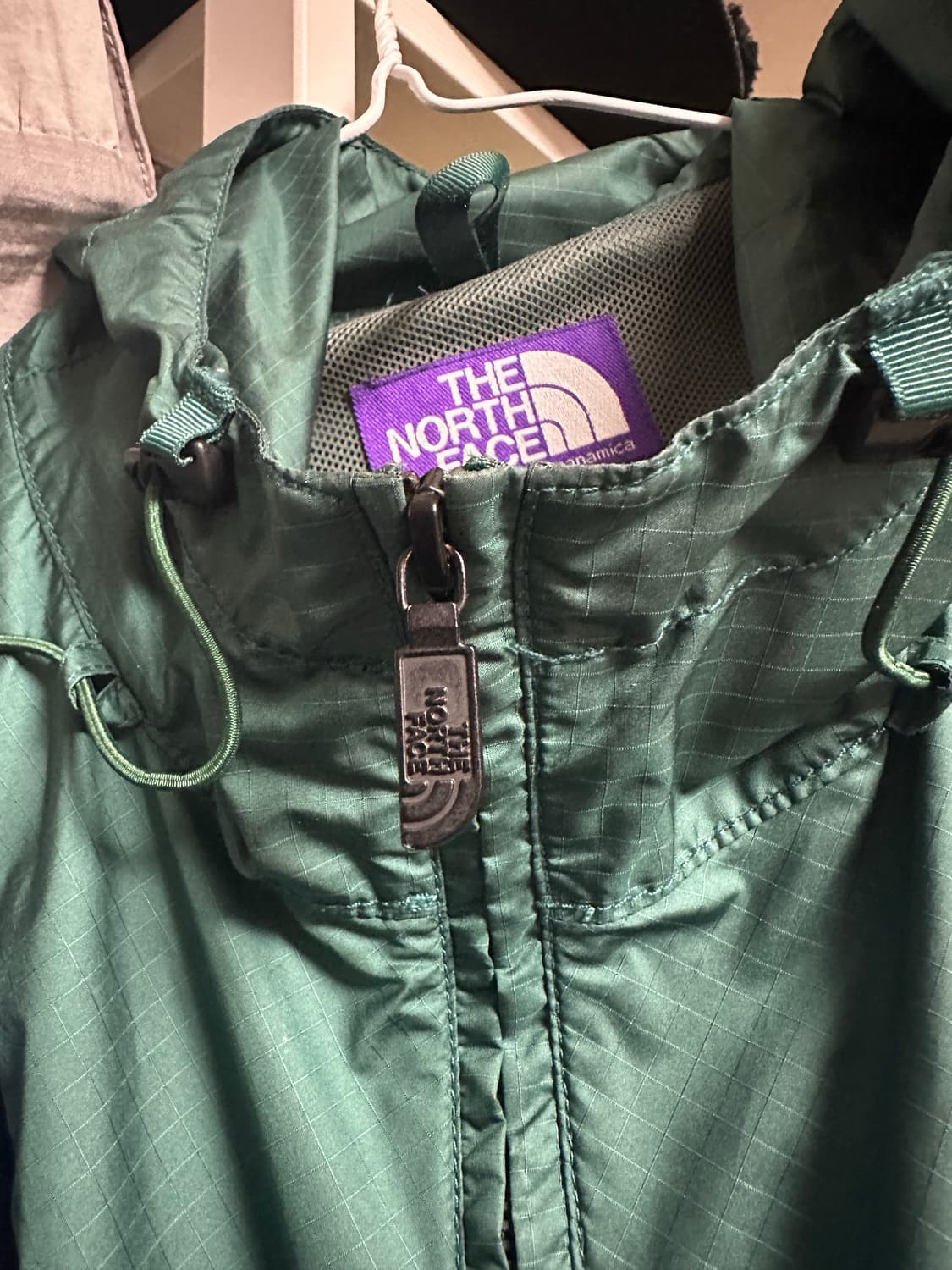 노스페이스 퍼플라벨 마운틴 윈드 파카 바람막이 팝니다. 상품이미지2