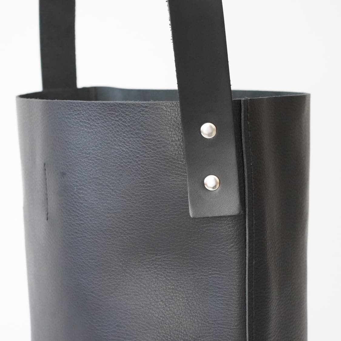 템베아 바게트백 레더 BAGUETTE TOTE SHRINK LEATHER 상품이미지4