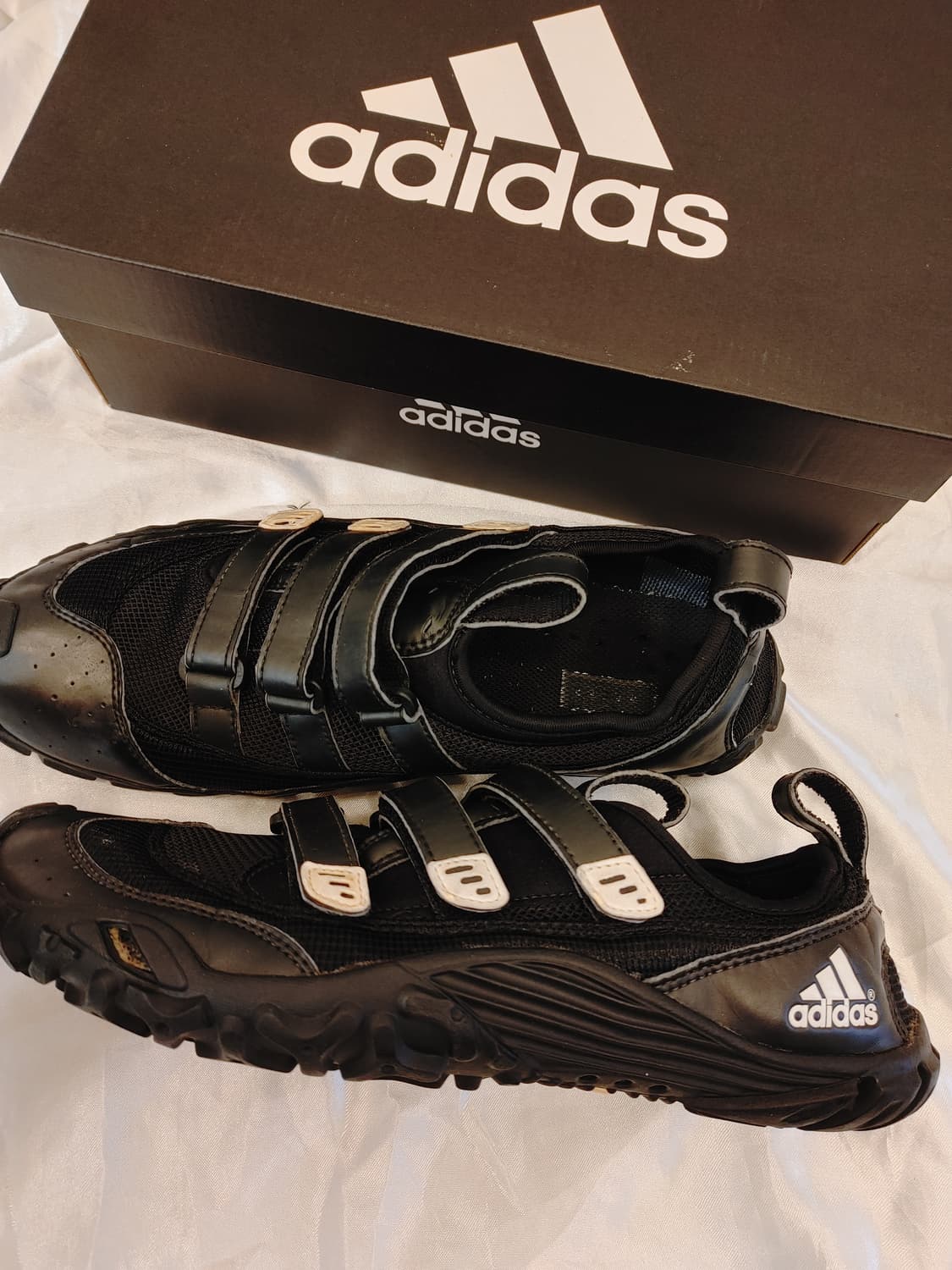 아디다스 메쉬 스니커즈 상품이미지2