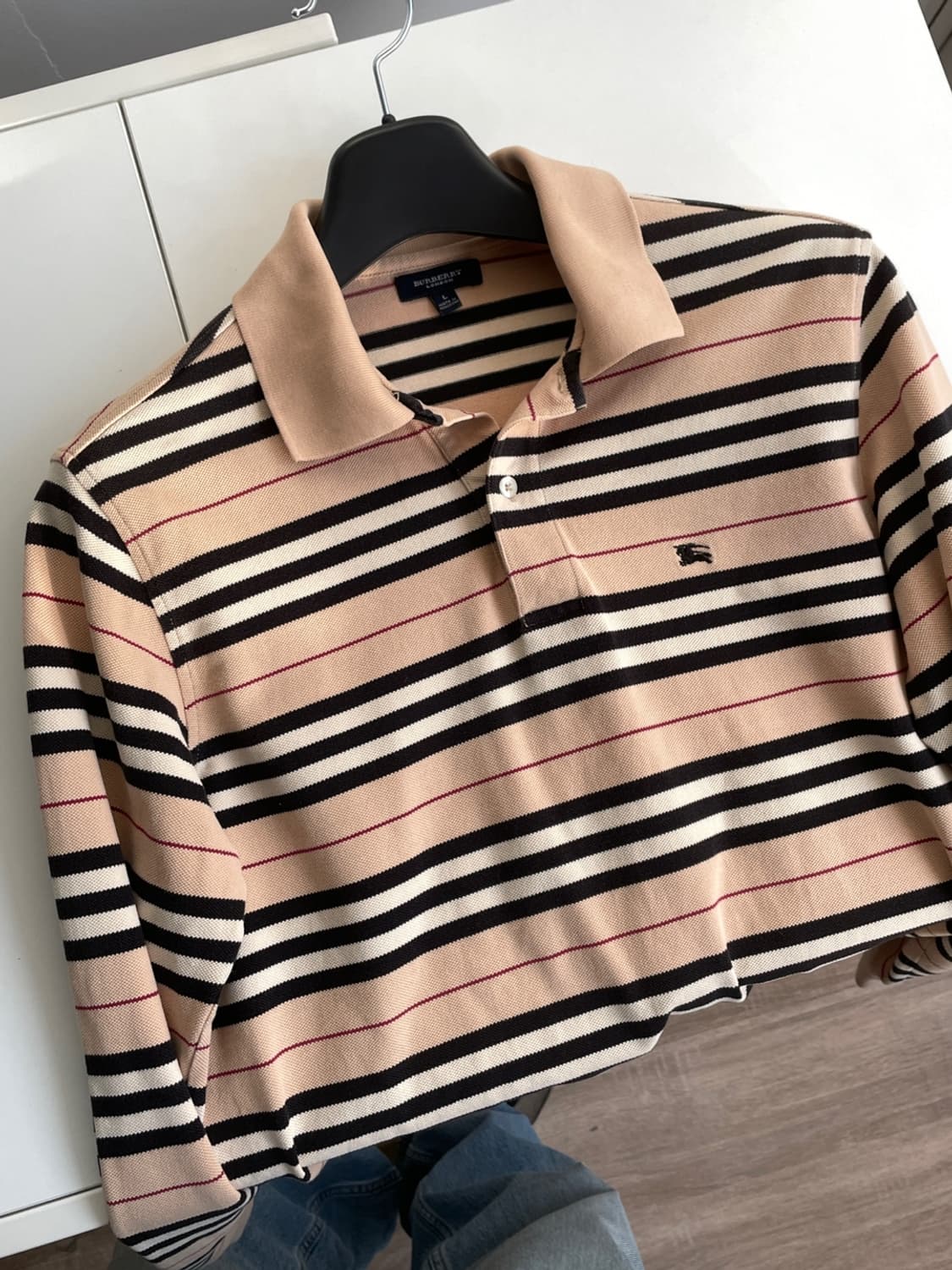 버버리 크레스트 로고 카라 티셔츠 상품이미지1