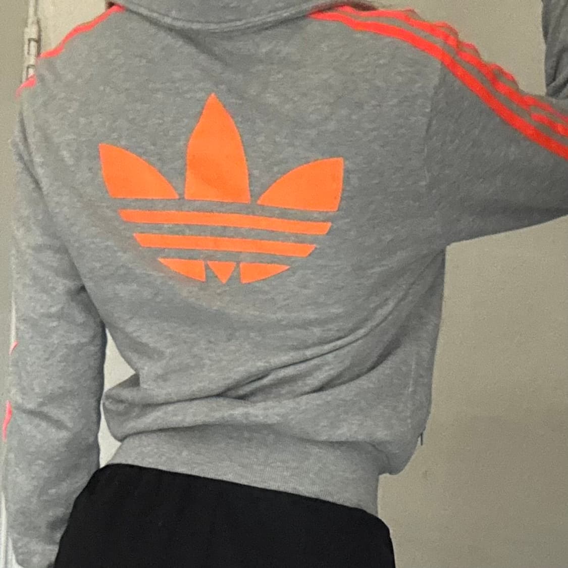 아디다스 불꽃파이어버드 트랙탑 져지 회주 등판포인트 🩶🧡 상품이미지4