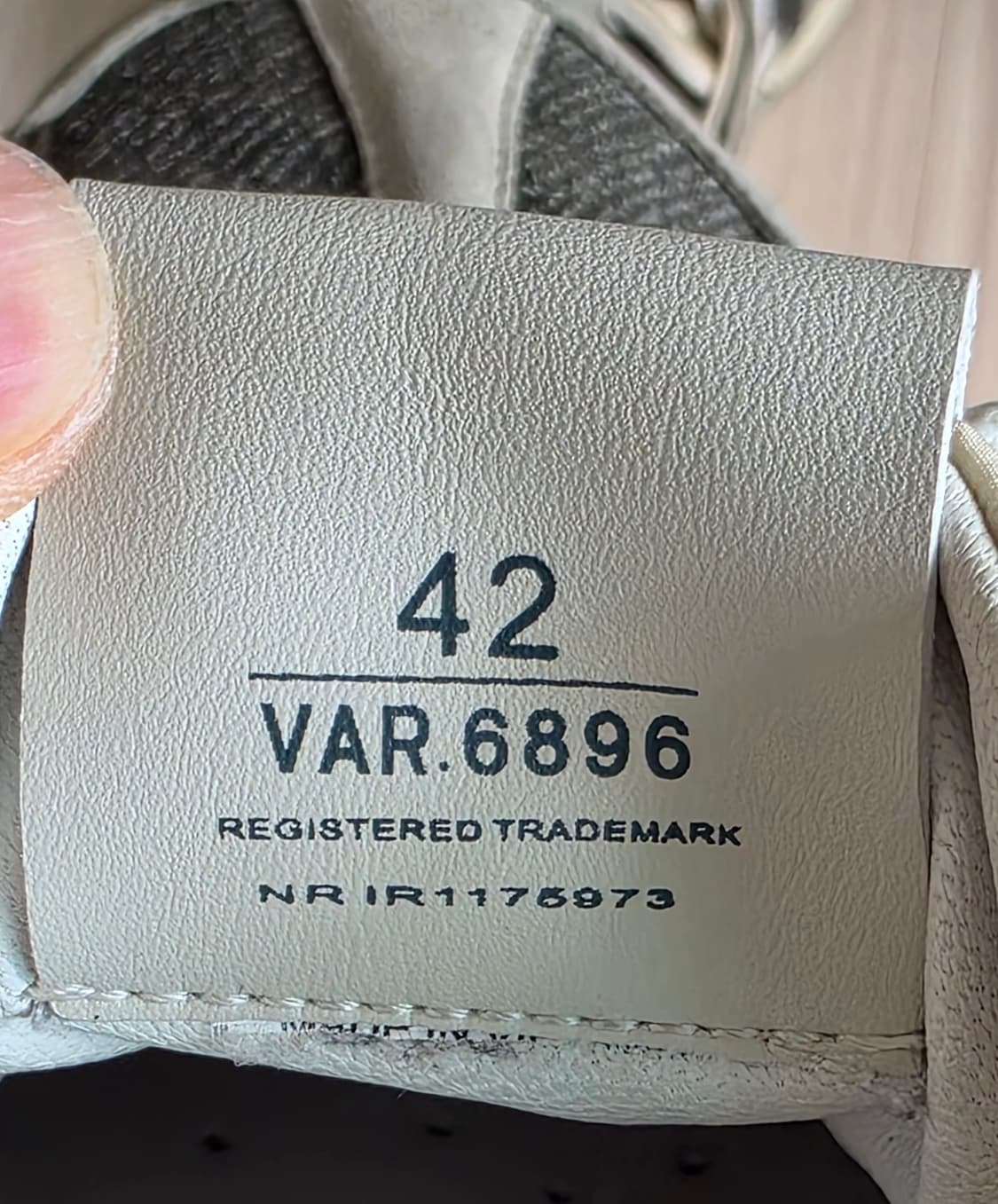 프리미아타 스니커즈 42 (270) 
패션강국 이태리 스니커즈  상품이미지7