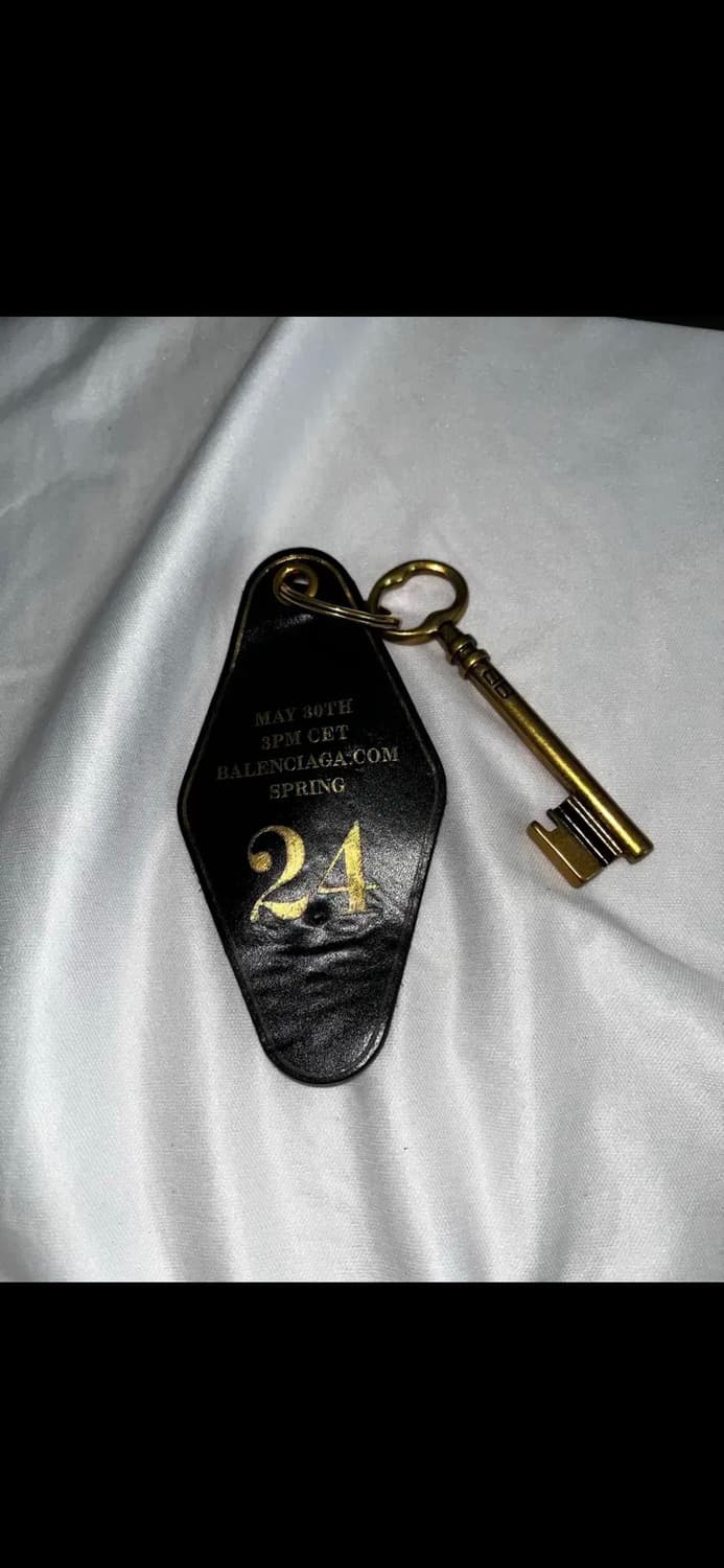 Balenciaga 24ss Invitation 상품이미지2