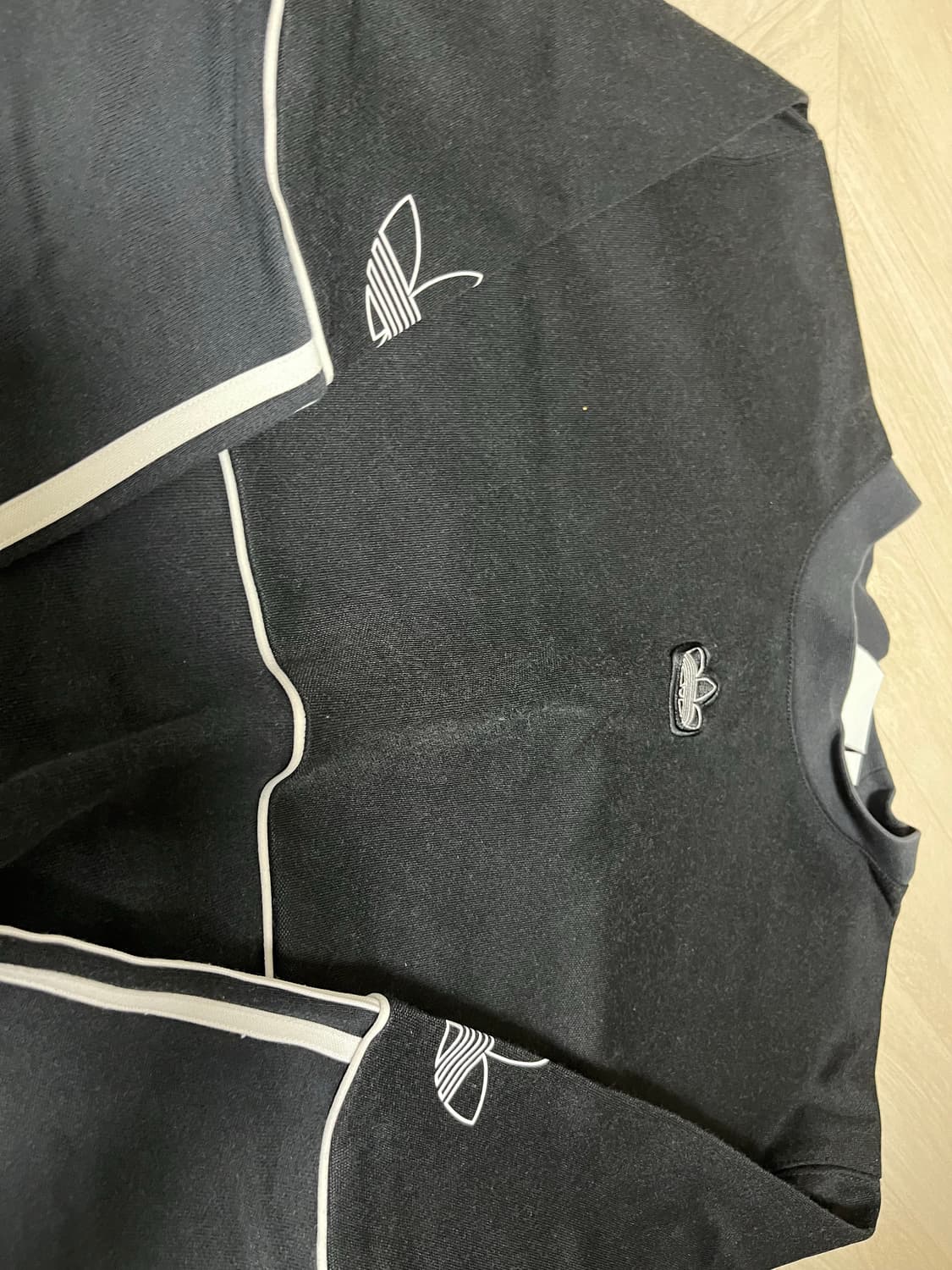 아디다스 맨투맨 L 상품이미지2