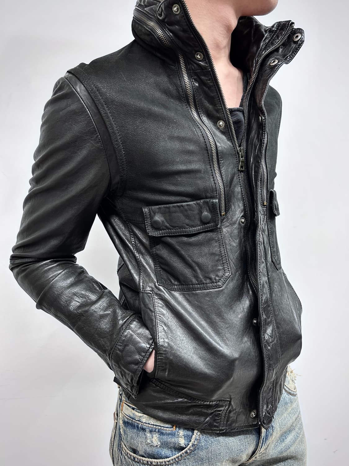 솔리드 옴므 하이브리드 보노 하이넥 레더 자켓 상품이미지2