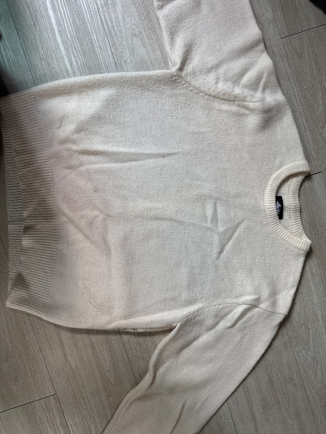 스투시 8볼 스프레이 스웨터 아이보리 상품이미지4