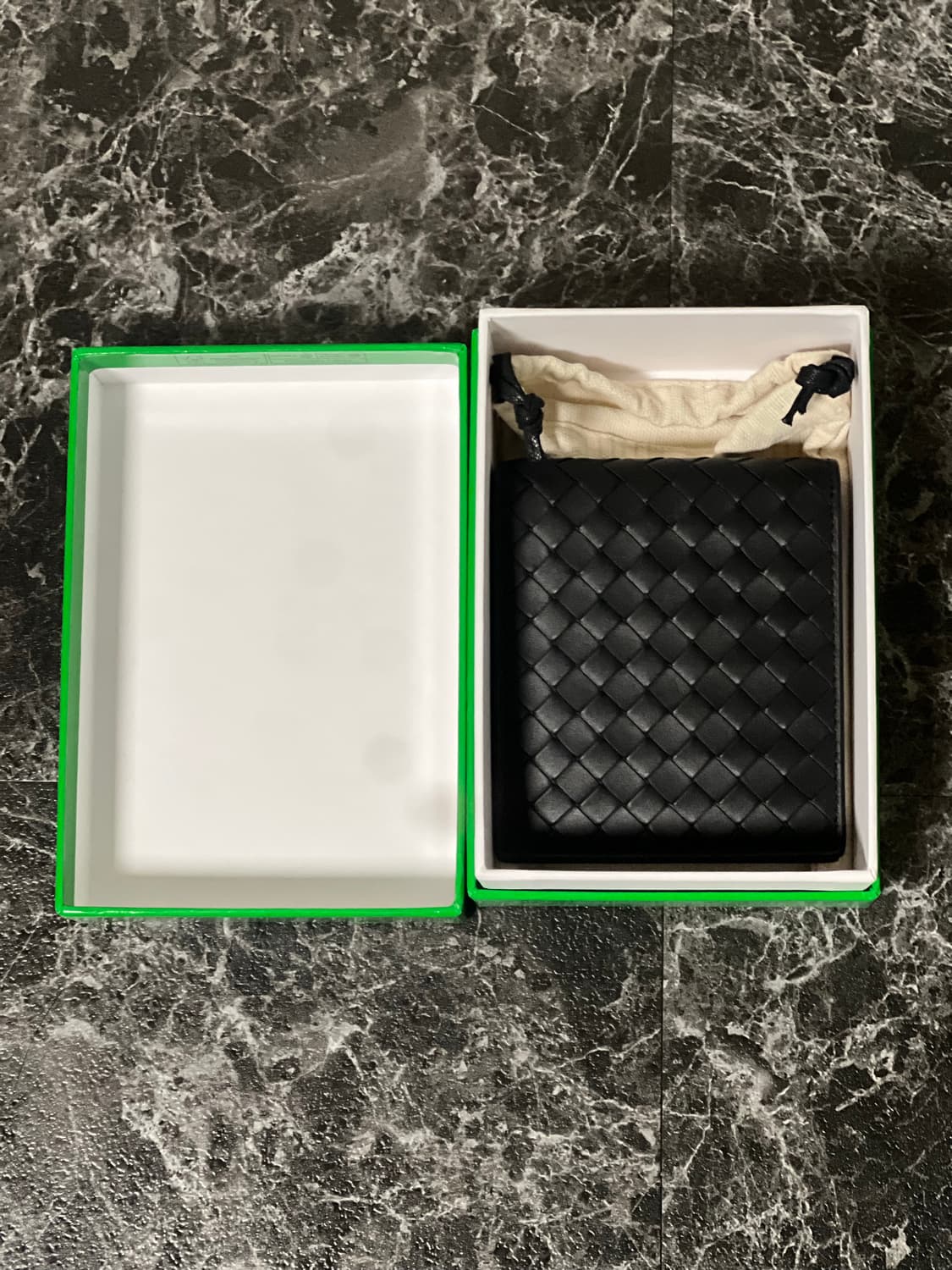 보테가베네타 반지갑 블랙 상품이미지2