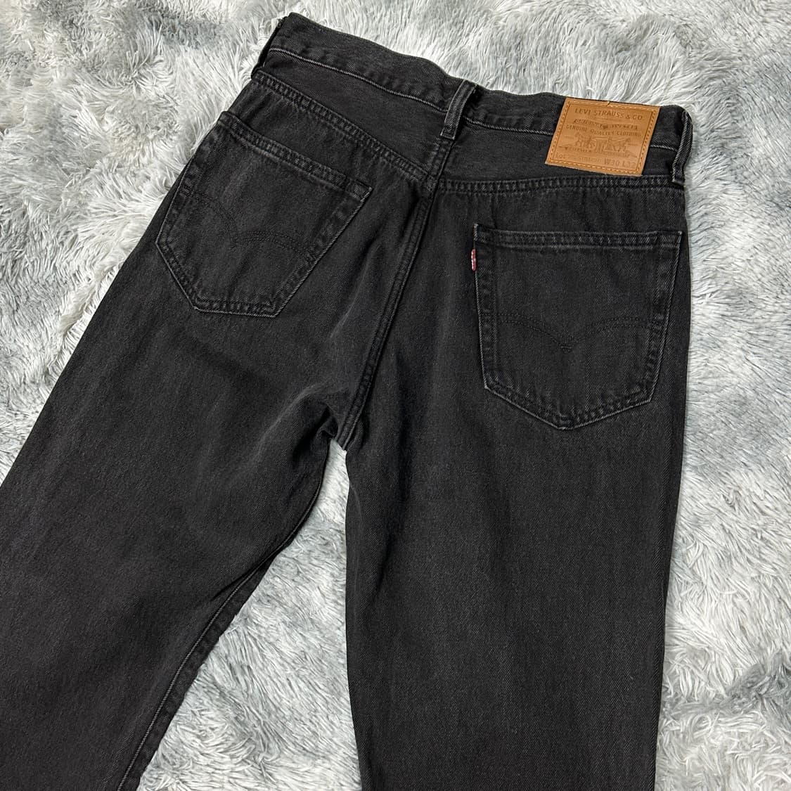 리바이스 신형 흑청 데님팬츠  상품이미지4