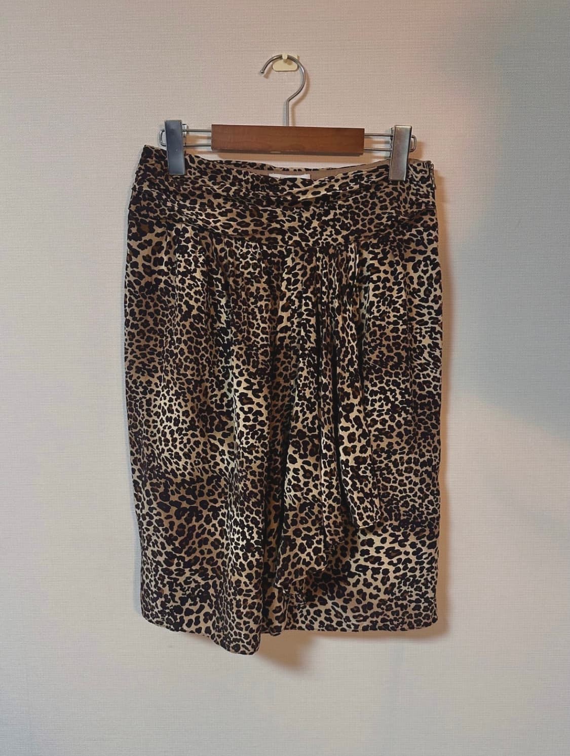 모스키노 레오파드 셔링 미디 스커트 상품이미지1