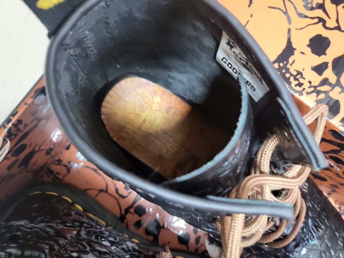 [270,us9 uk8]닥터마틴 구니스 콜라보 상품이미지7