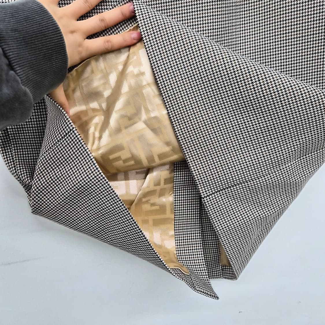 펜디 체크 미디 스커트 여성 28in 상품이미지4