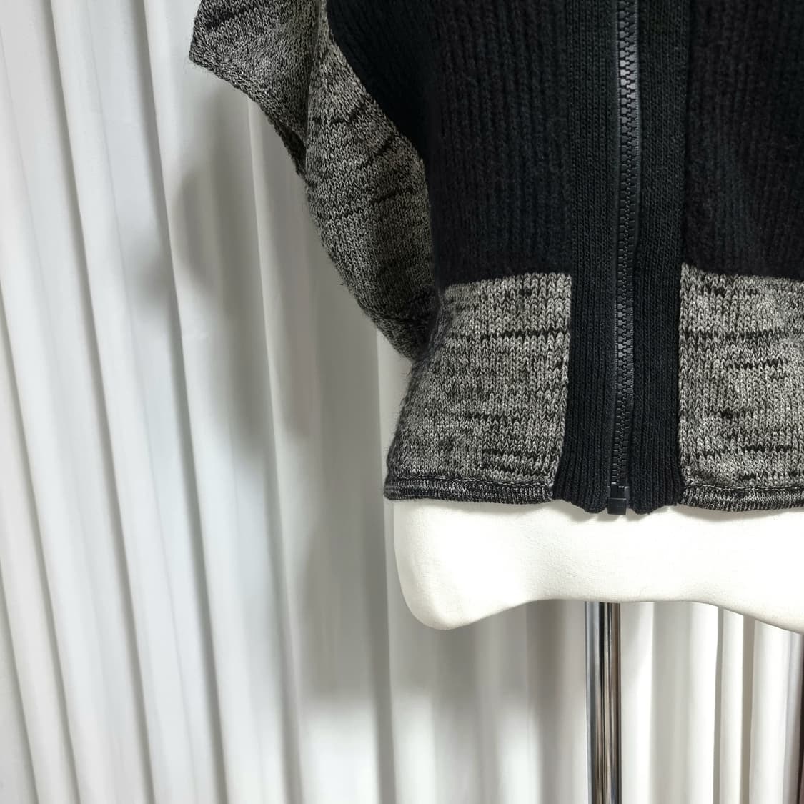 헬무트랭 니트 집업 (린넨,울,실크,알파카 혼방)(55-날씬66) 상태굿 상품이미지4