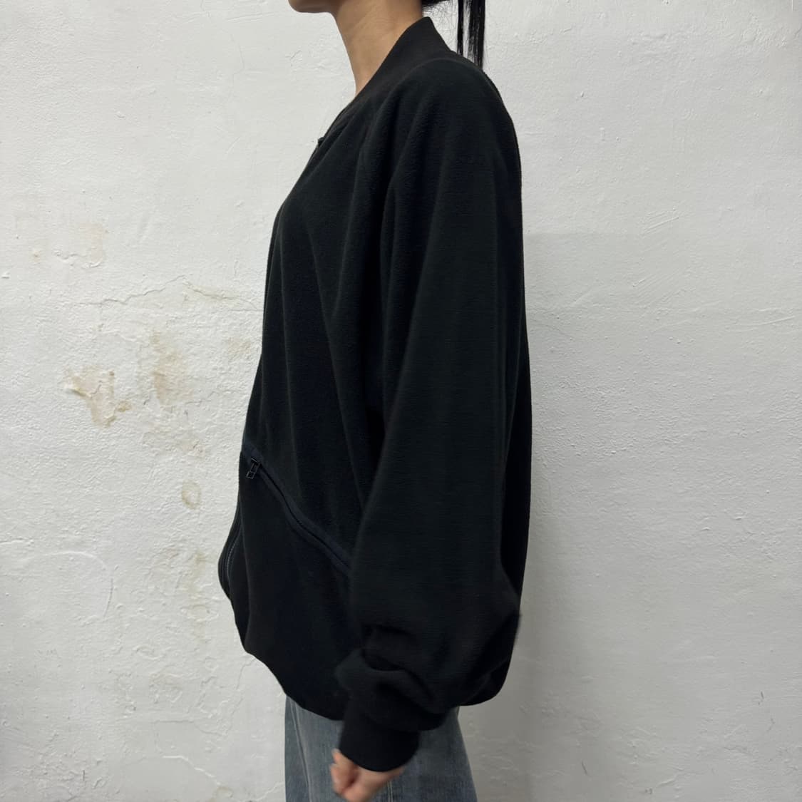 Relume 블랙컬러 폴리에스터 드로우코드 빅실루엣 플리스 자켓 상품이미지2