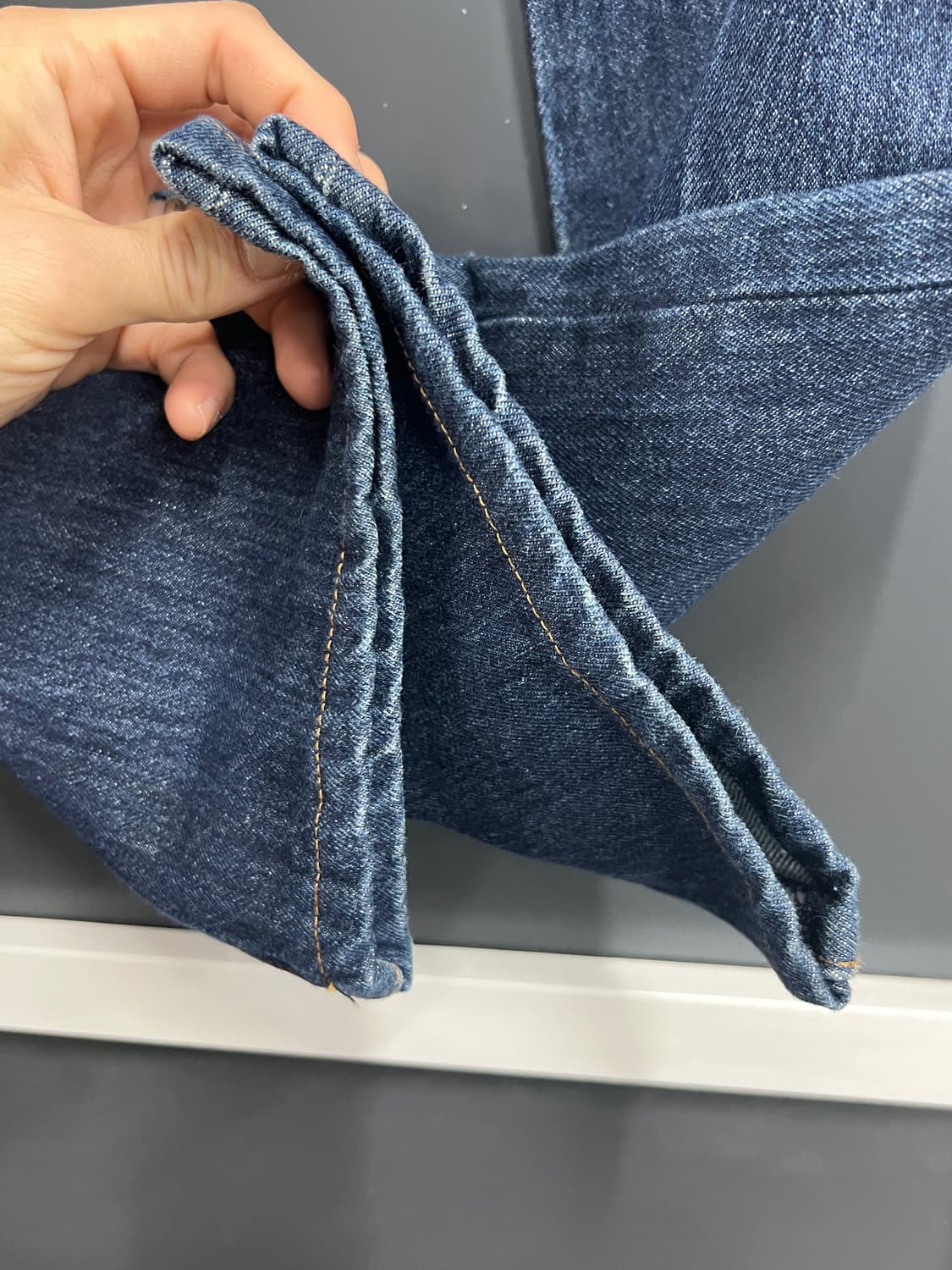 Levis 리바이스 501 버튼플라이 스트레이트 데님 팬츠 상품이미지4