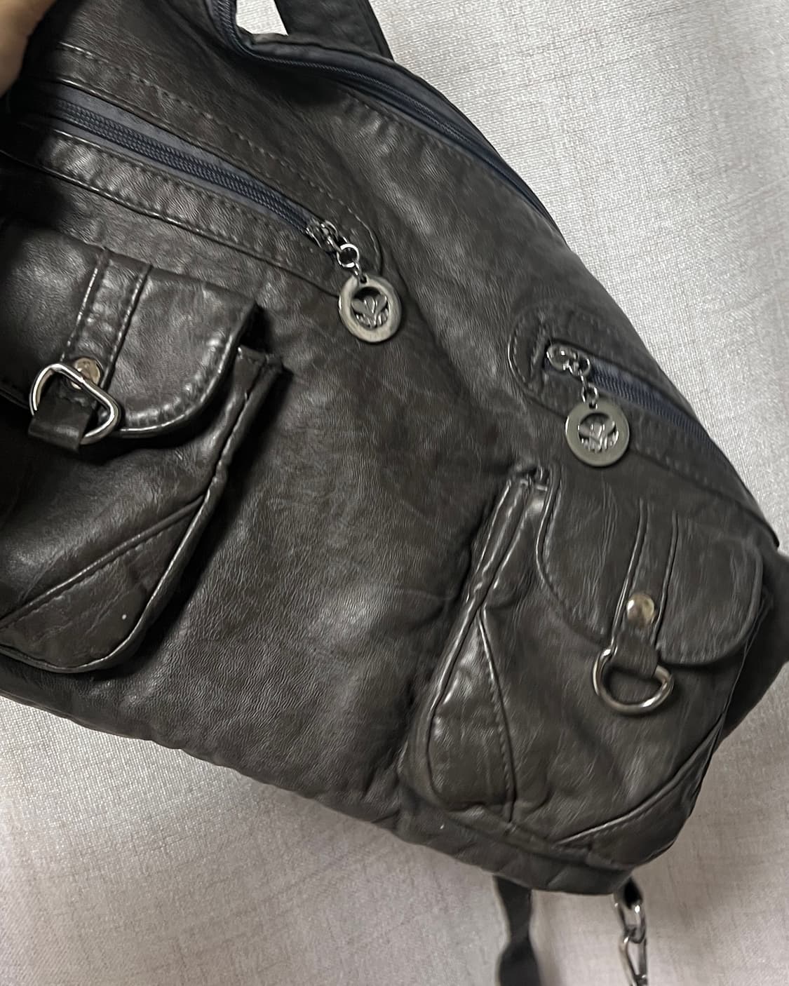 에이블리 빈티지 투포켓 숄더백 백팩 그레이 상품이미지5