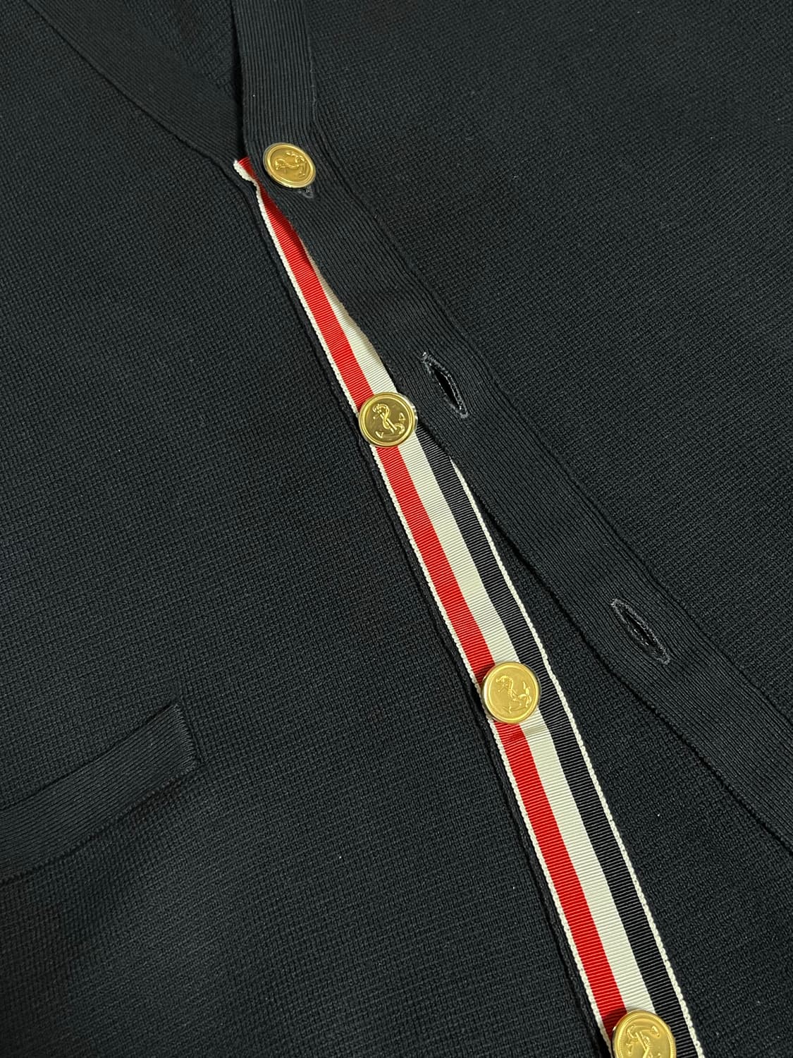 [정품] 새상품급 , 25년식 / 5 톰브라운 밀라노스티치 금장 가디건 상품이미지5