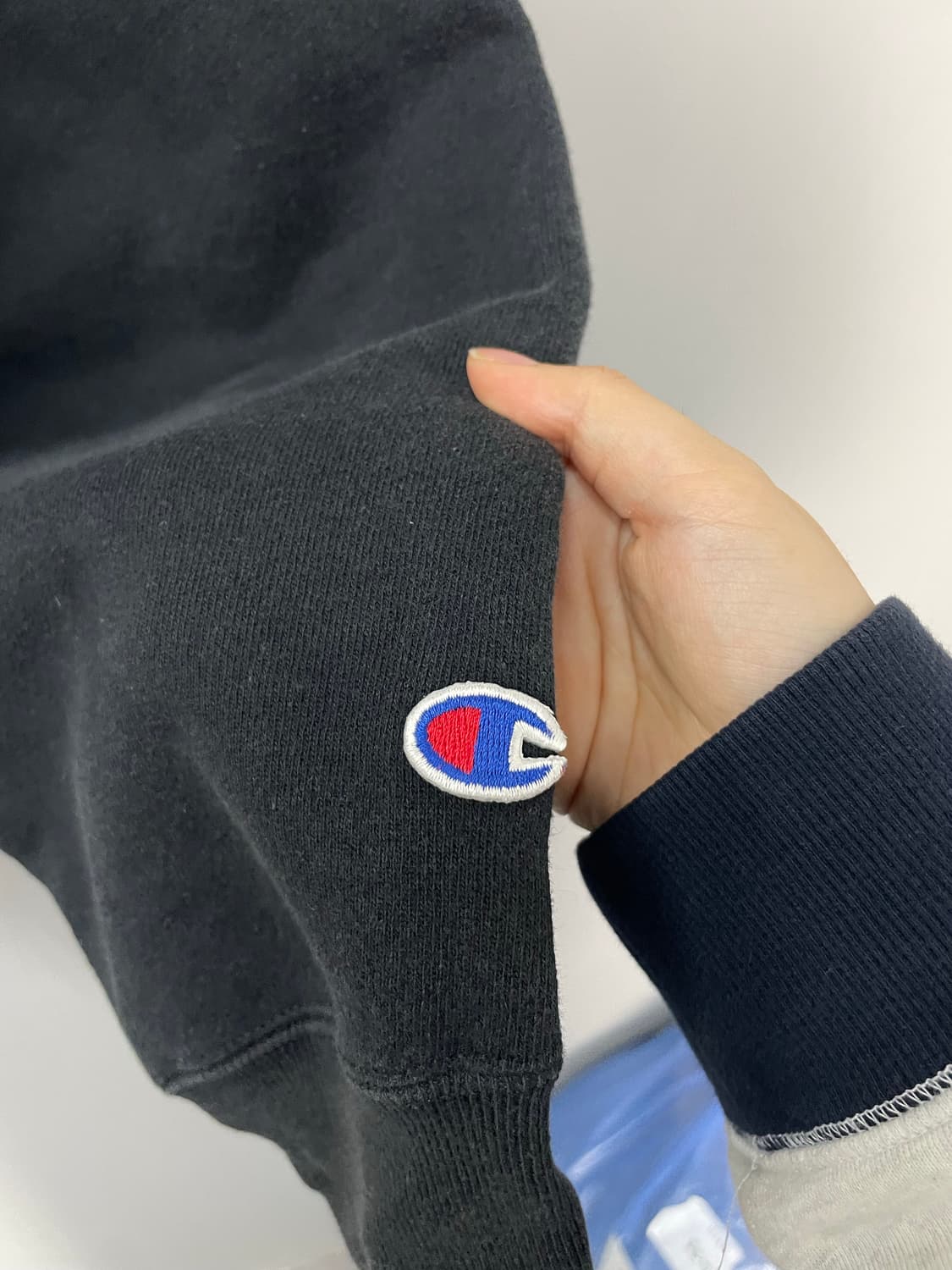 챔피온 리버스 위브 빅로고 블랙 맨투맨 H2569 상품이미지4