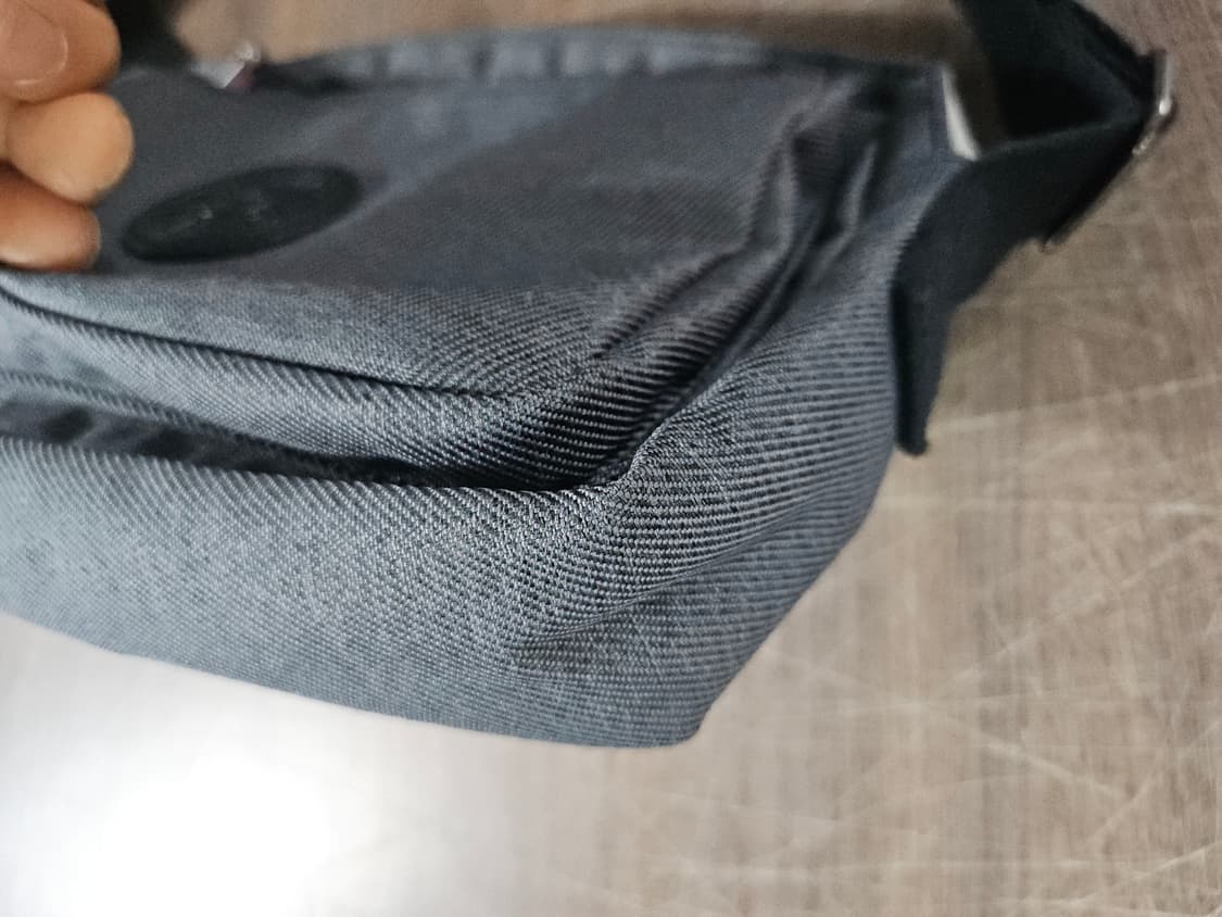 키플링 아바누 크로스백 상품이미지3