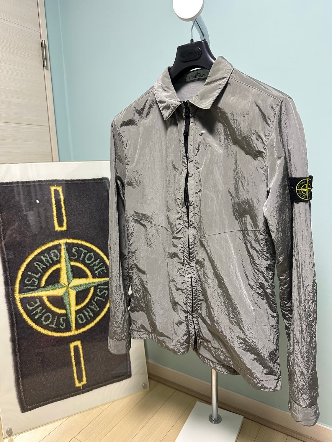 스톤아일랜드 나일론 메탈 자켓 매장판L 상품이미지1