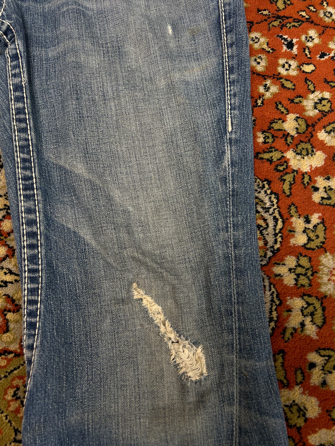 [32] 트루릴리전 조이 빅 티 부츠컷 플레어 데님 팬츠 상품이미지5