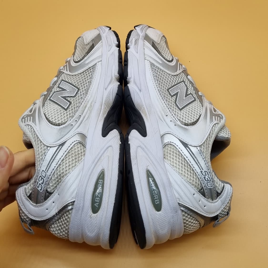 뉴발란스 530 화이트 실버 남성운동화270. 상품이미지5