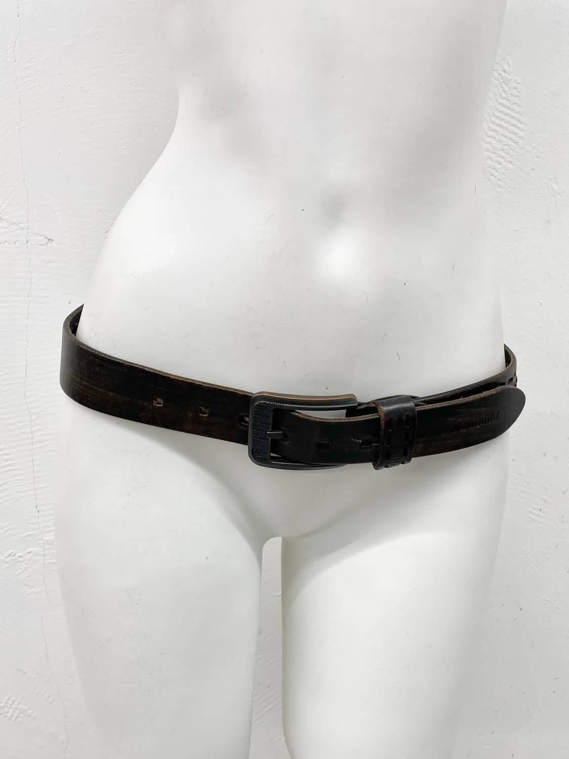 버커루 리얼레더 로고 스터드 버클 벨트 상품이미지2