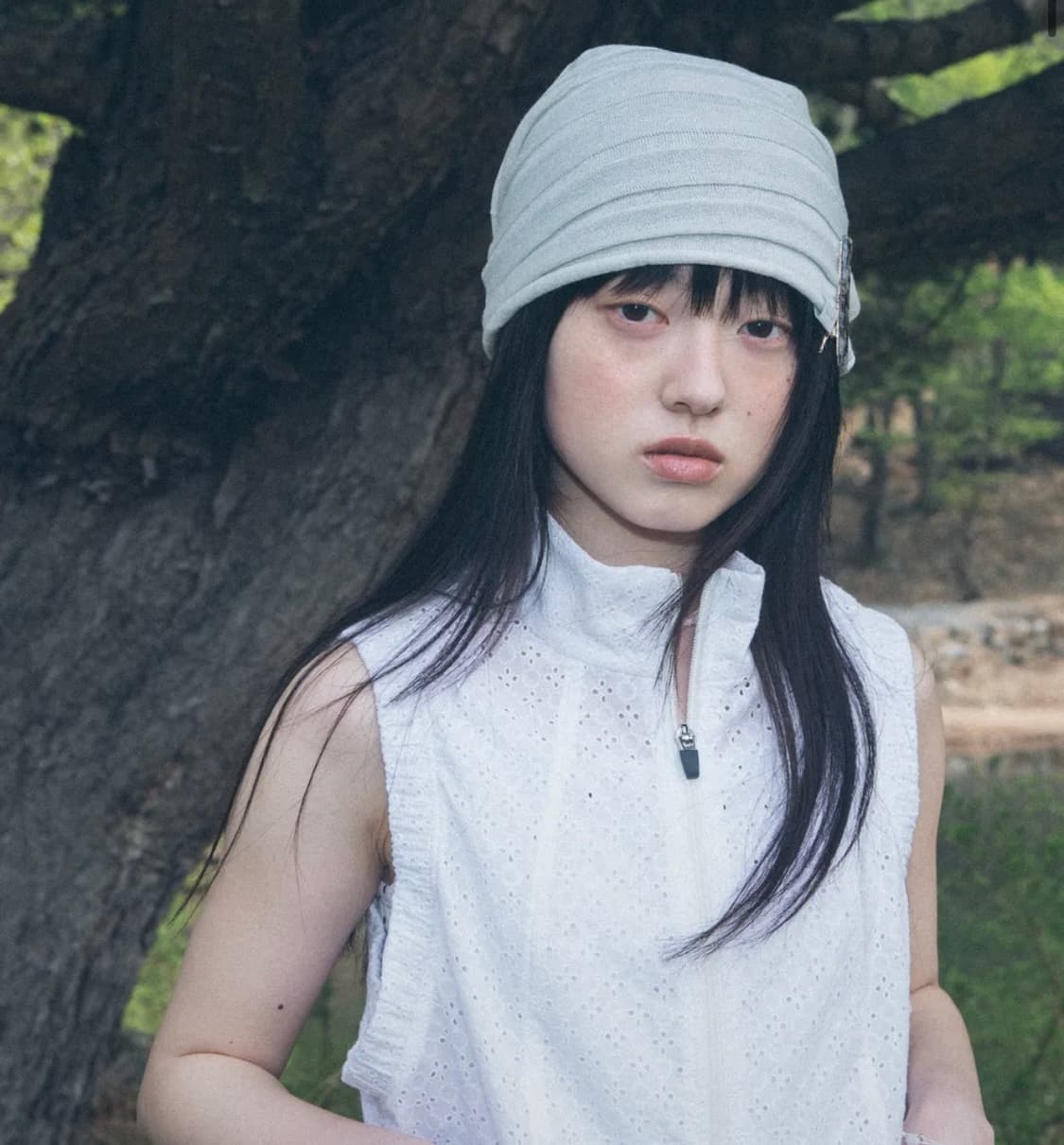 뚜오미오 OVERSIZED GLITTER BEANIE [IVORY] 상품이미지1