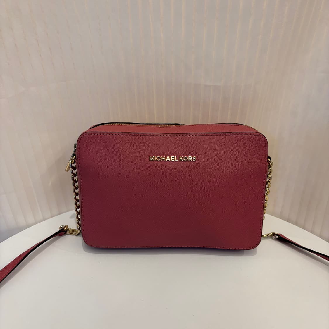 정품 마이클코어스 사피아노 크로스백     상품이미지2