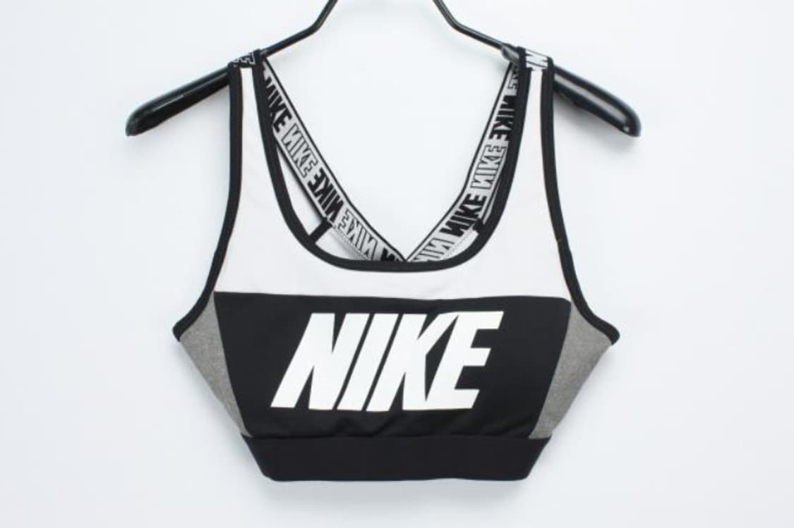 나이키 탑 상품이미지1