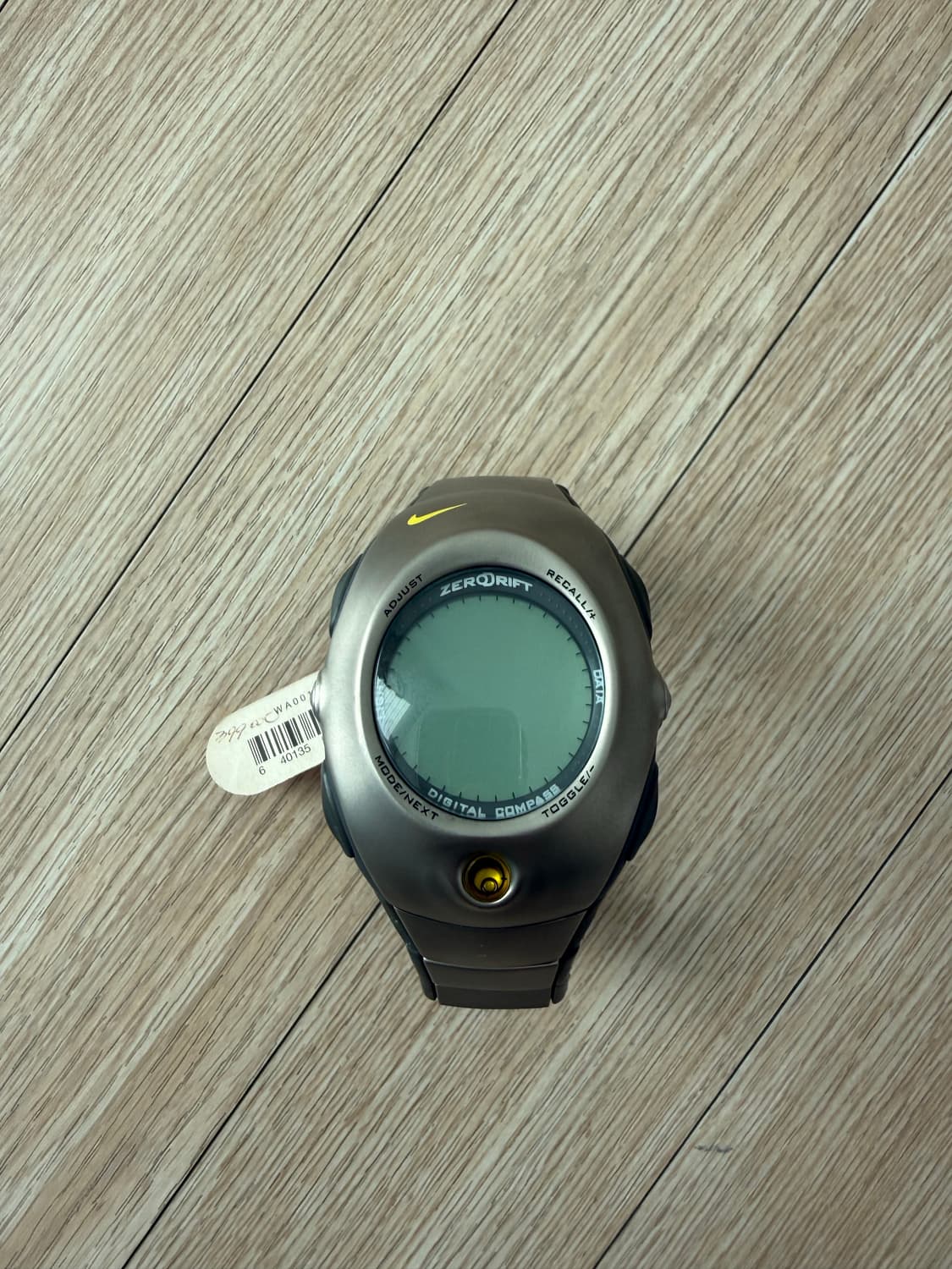 나이키 랜스3 티타늄 시계(미사용) 상품이미지1