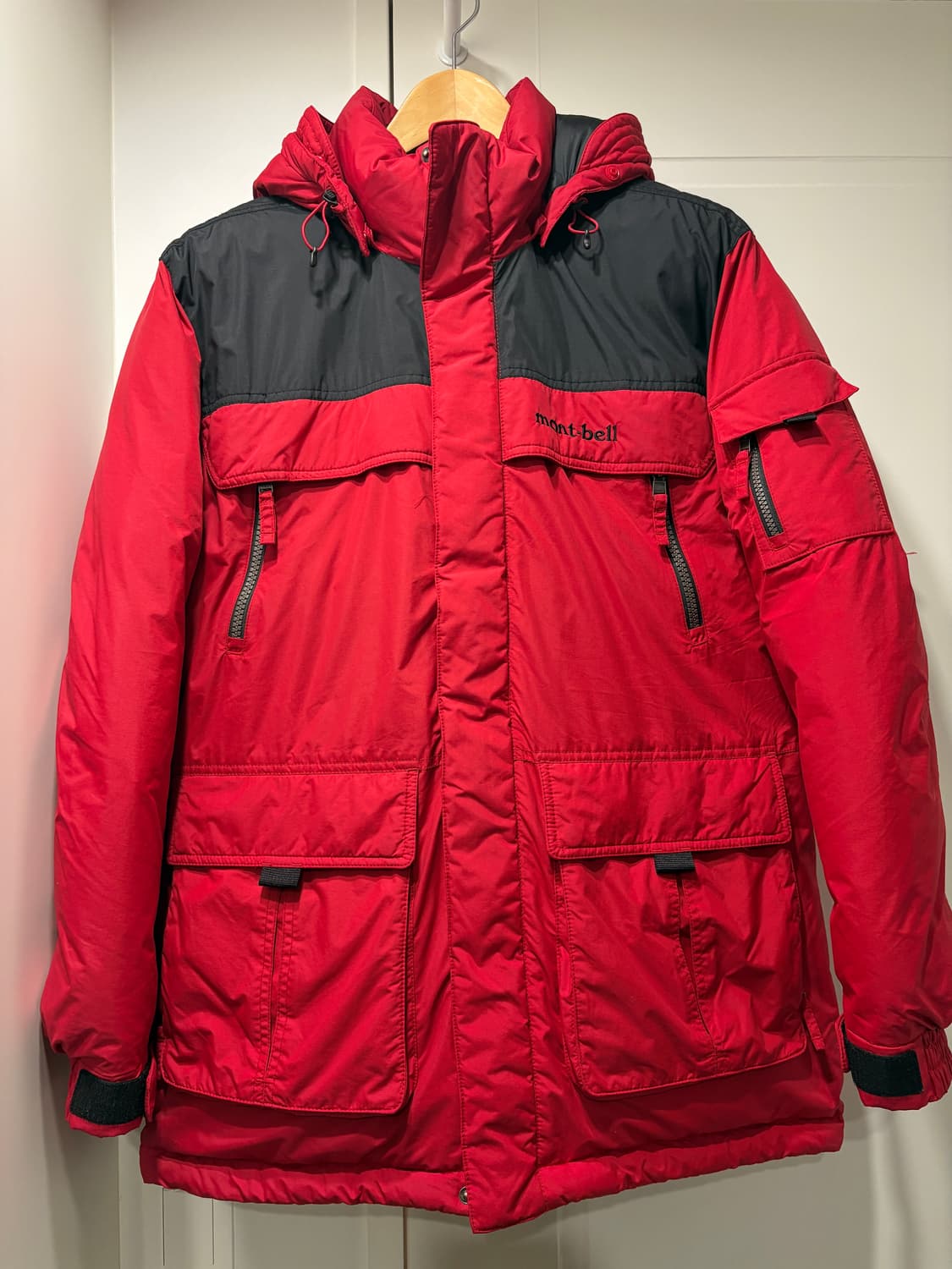 몽벨 자이언트 구스다운 패딩 사이즈 100 상품이미지1