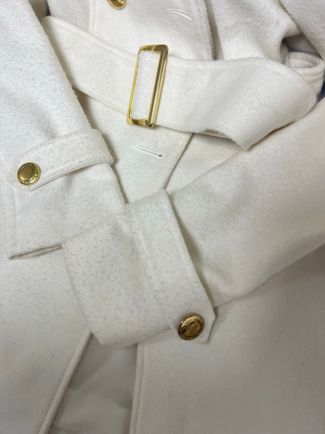 세실맥비 달천깔 히메갸루 화이트 코트 상품이미지3