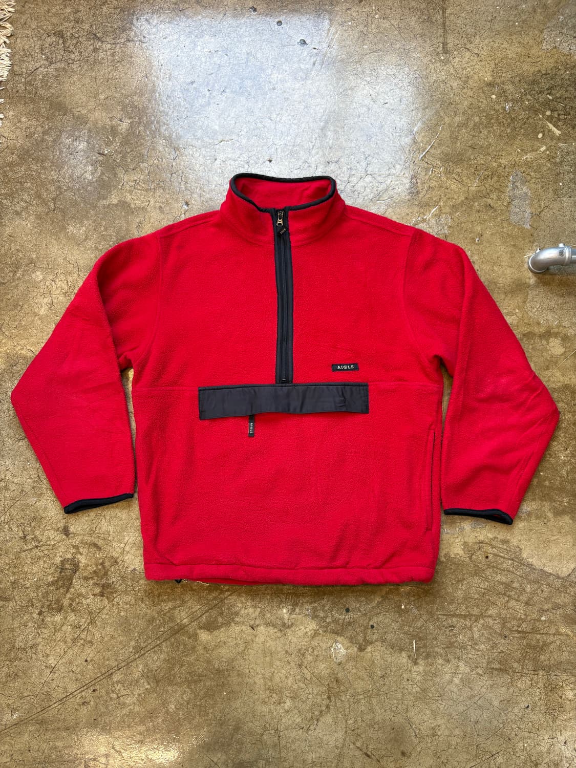 AIGLE 레드 플리스 풀오버 상품이미지1