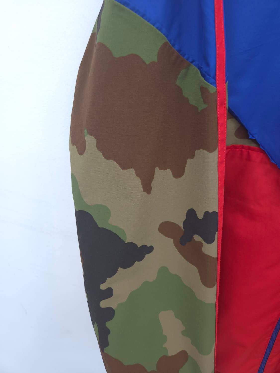 M 아디다스 오리지널 레드 블루 카모 바람막이 상품이미지4