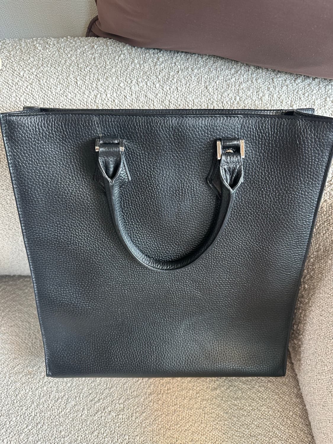 에스쿠에로 가죽 토트백 팝니다  상품이미지2