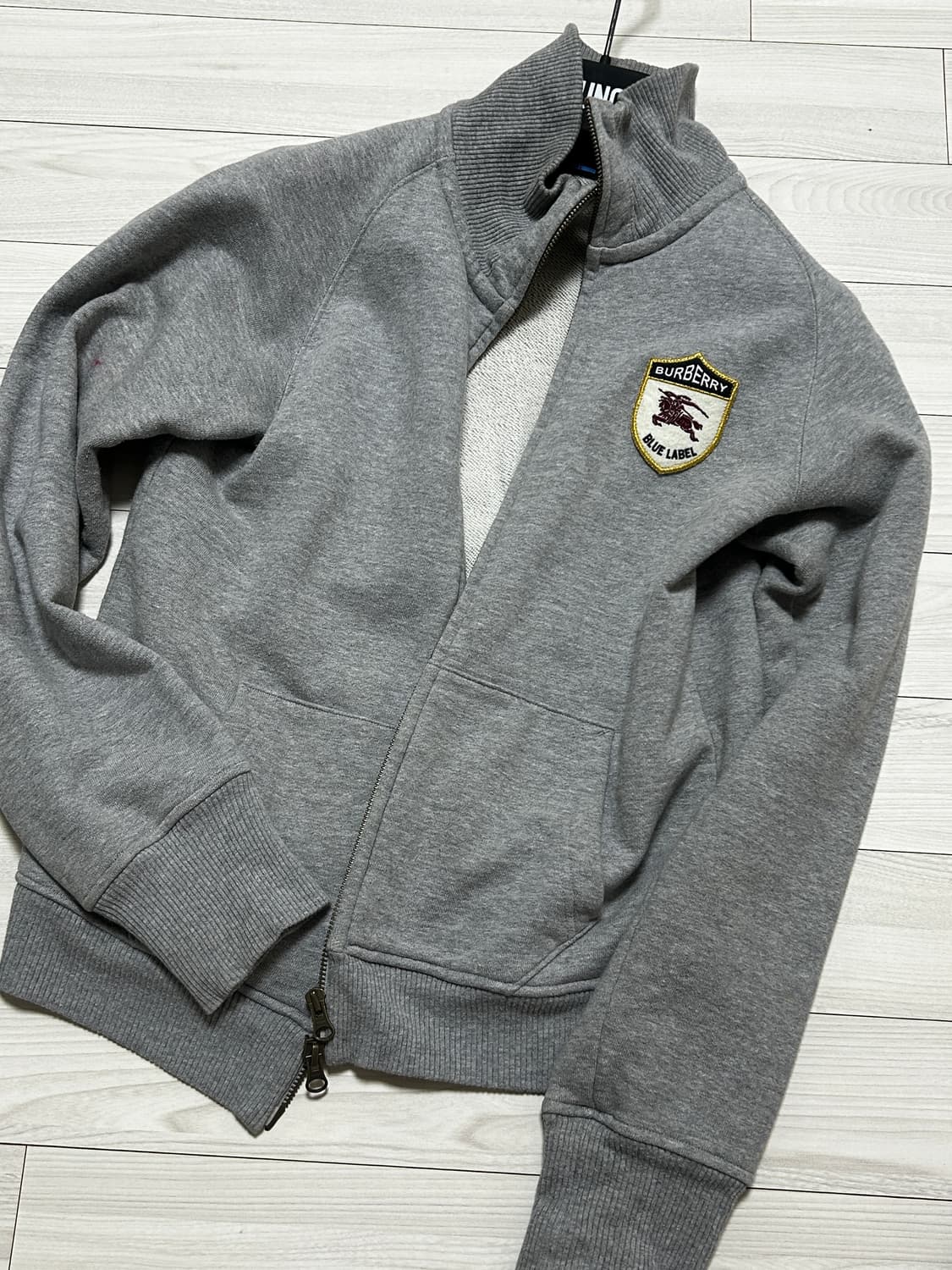 버버리 런던 블루라벨 저지 상품이미지1