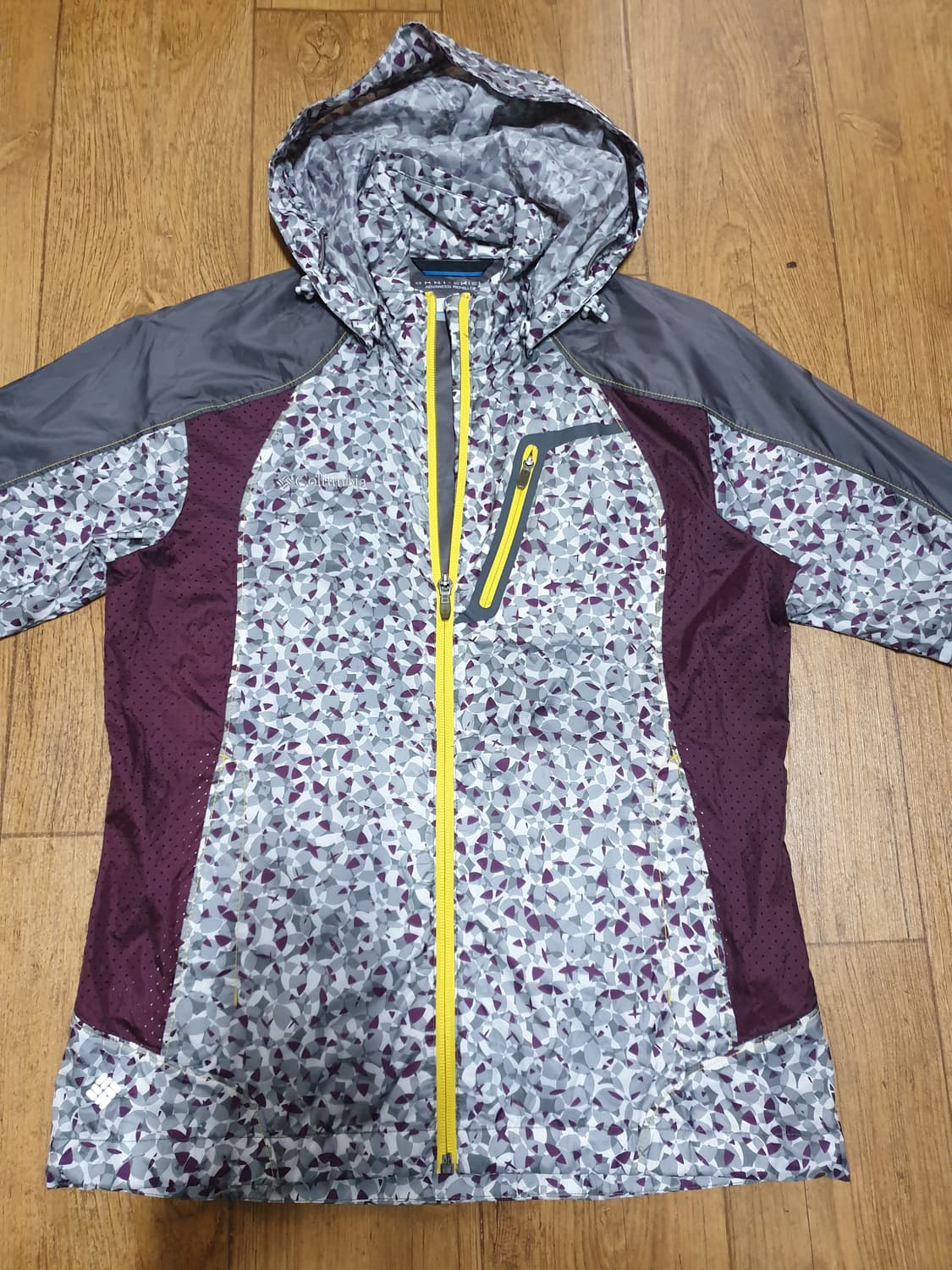 1019 컬럼비아 옴니쉴드 바람막이 90~95 사이즈입니다 상품이미지1