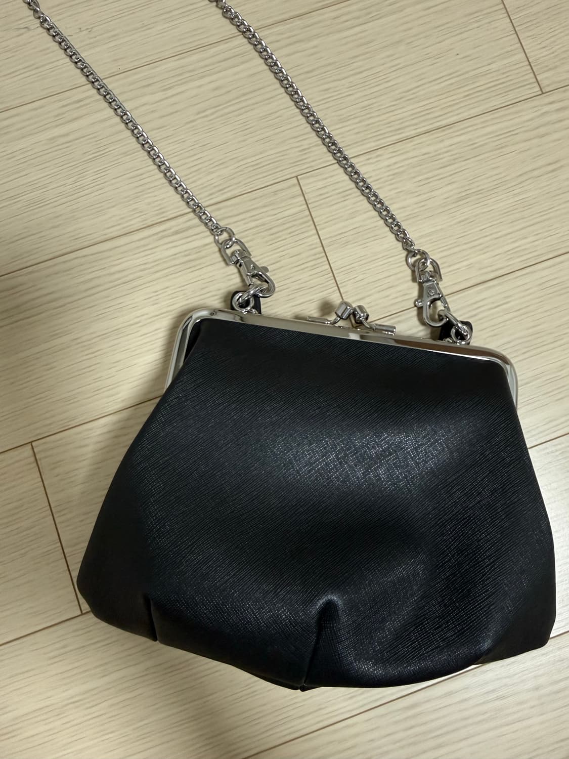 비비안웨스트우드 펄스 체인백 상품이미지3