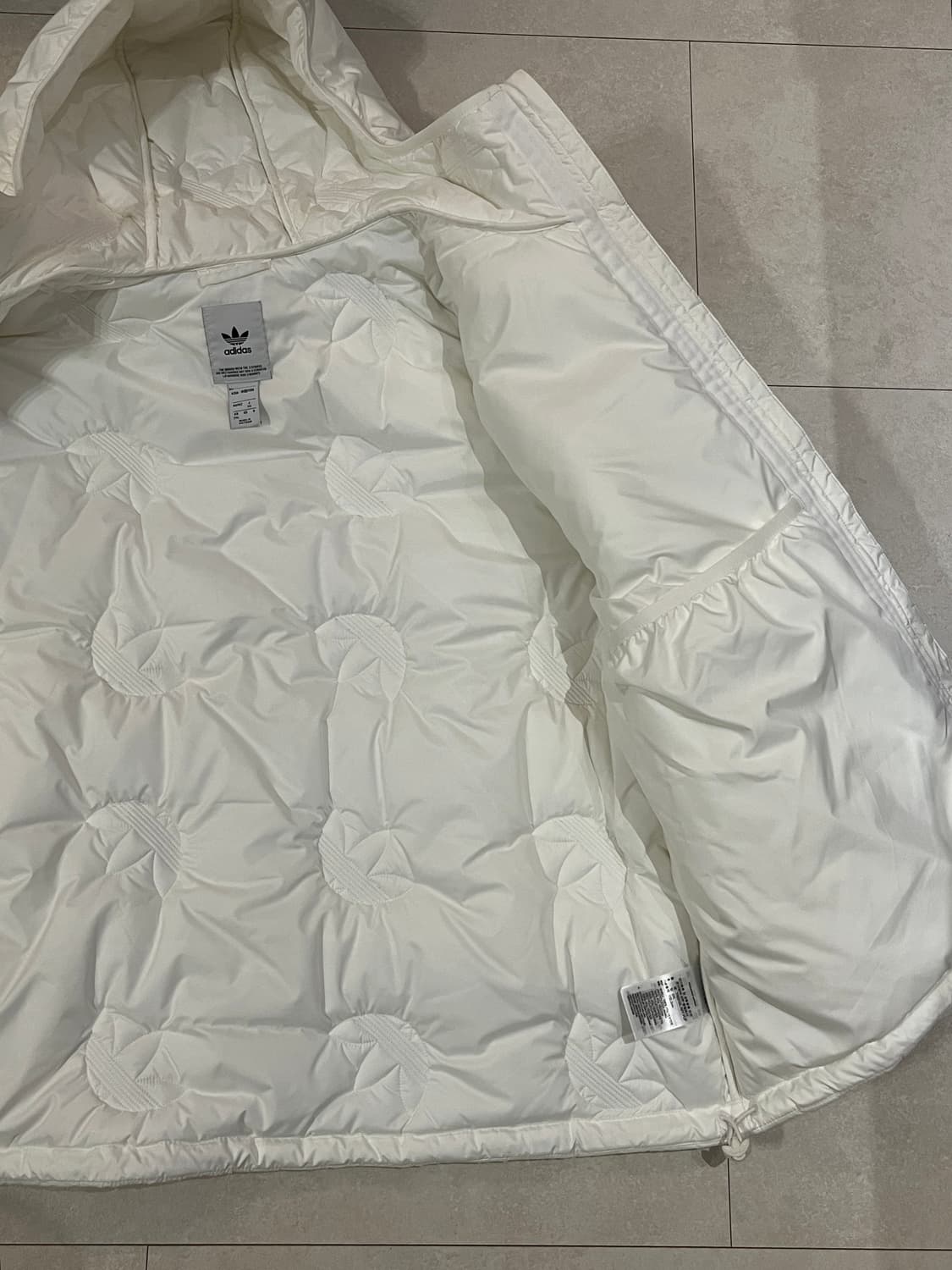 아디다스 트레포일 후드 패딩 상품이미지3