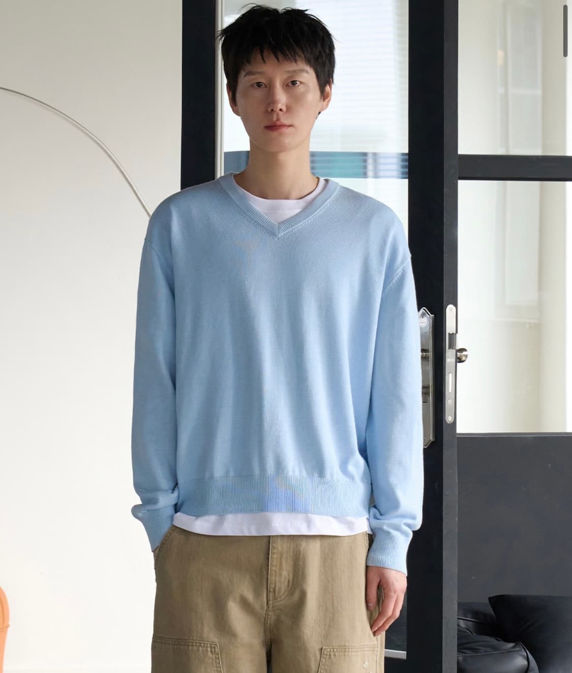 노운 크롭 브이넥 니트 판매(새상품, 2026SS) 상품이미지2