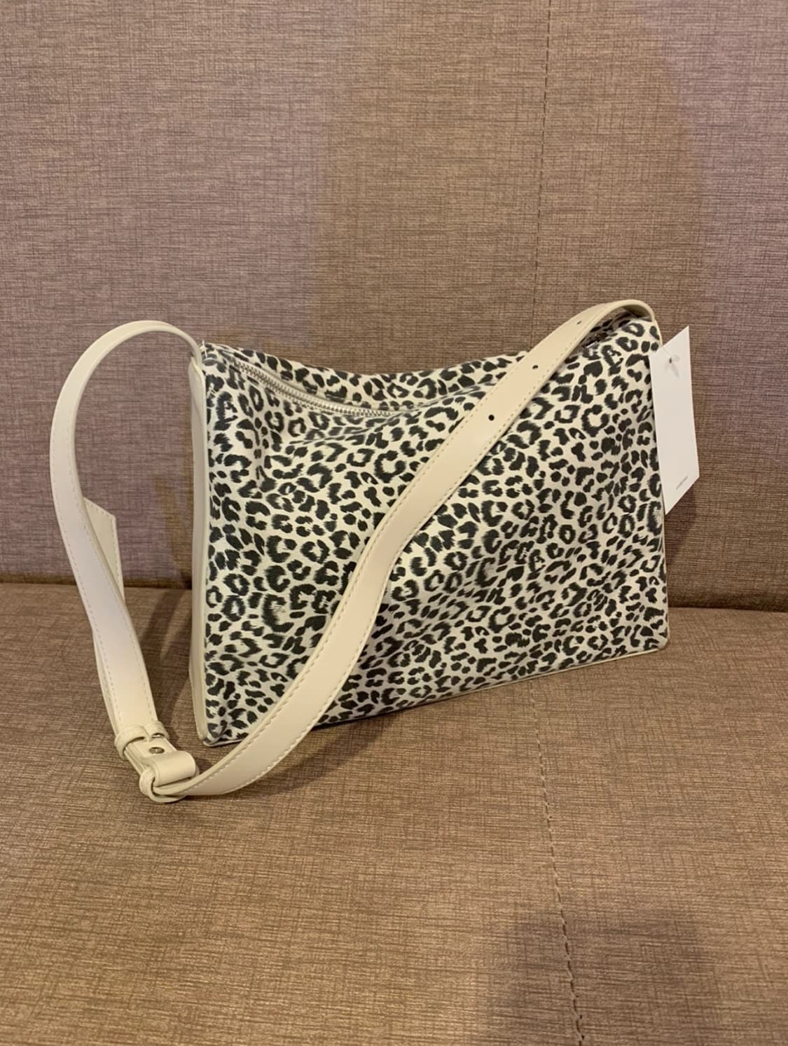 호피 숄더백 상품이미지1