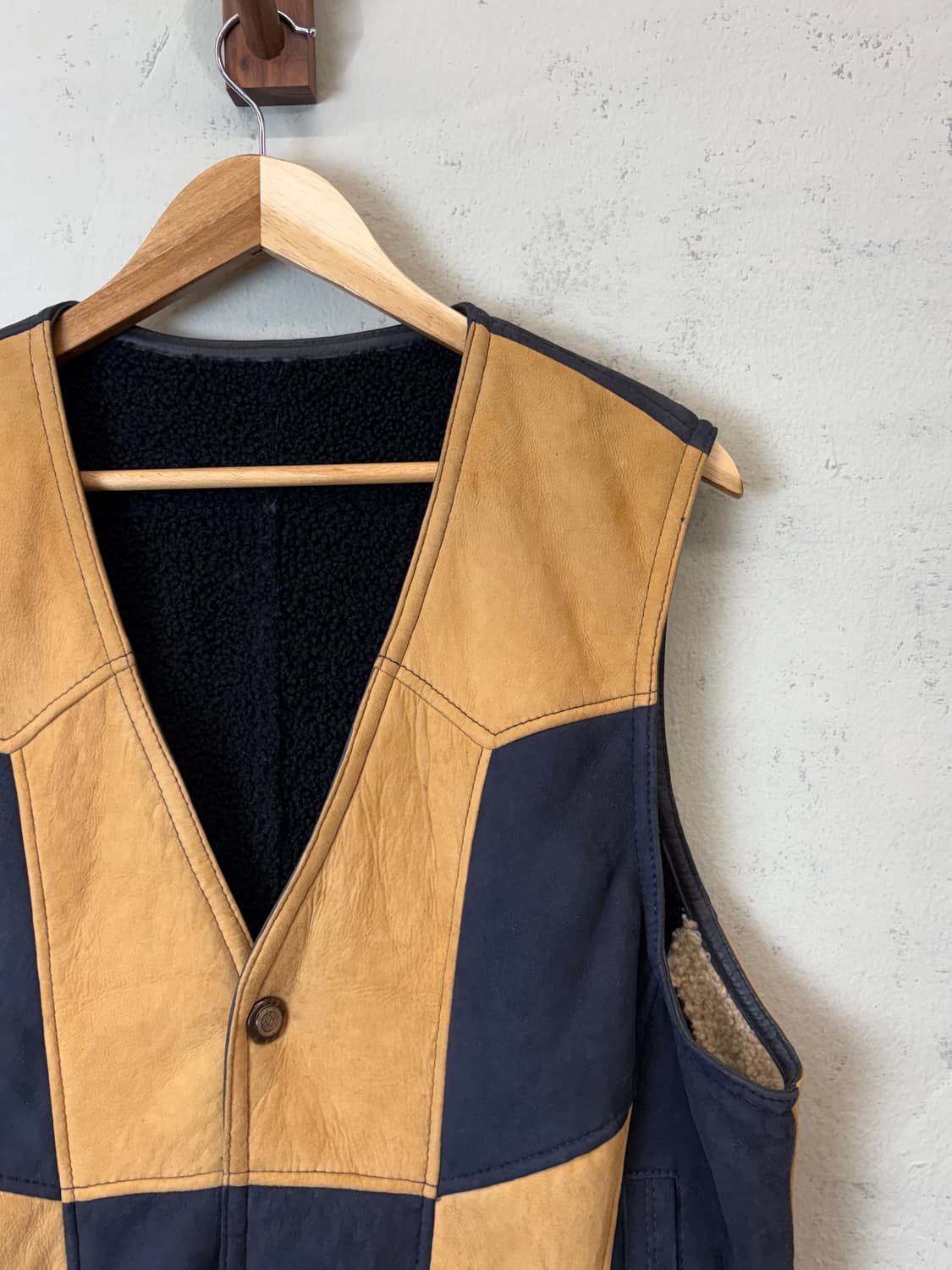 90s 뉴질랜드 빈티지 스웨이드 울 베스트 상품이미지3