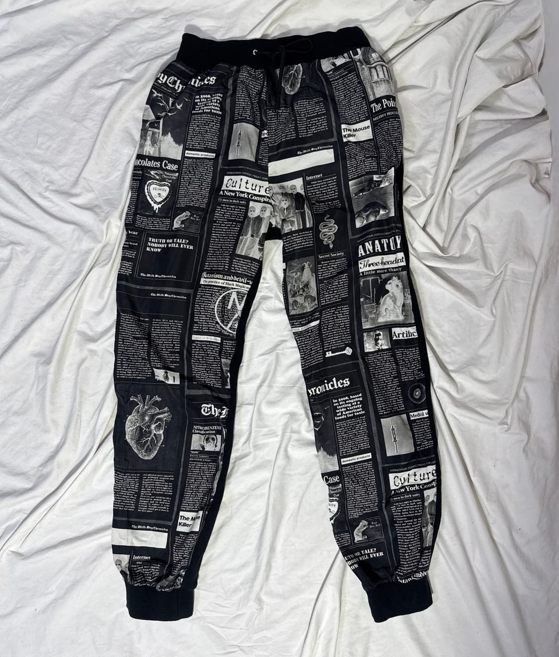 Milkboy 뉴스페이퍼 스웻 조거 팬츠 y2k 펑크  상품이미지1