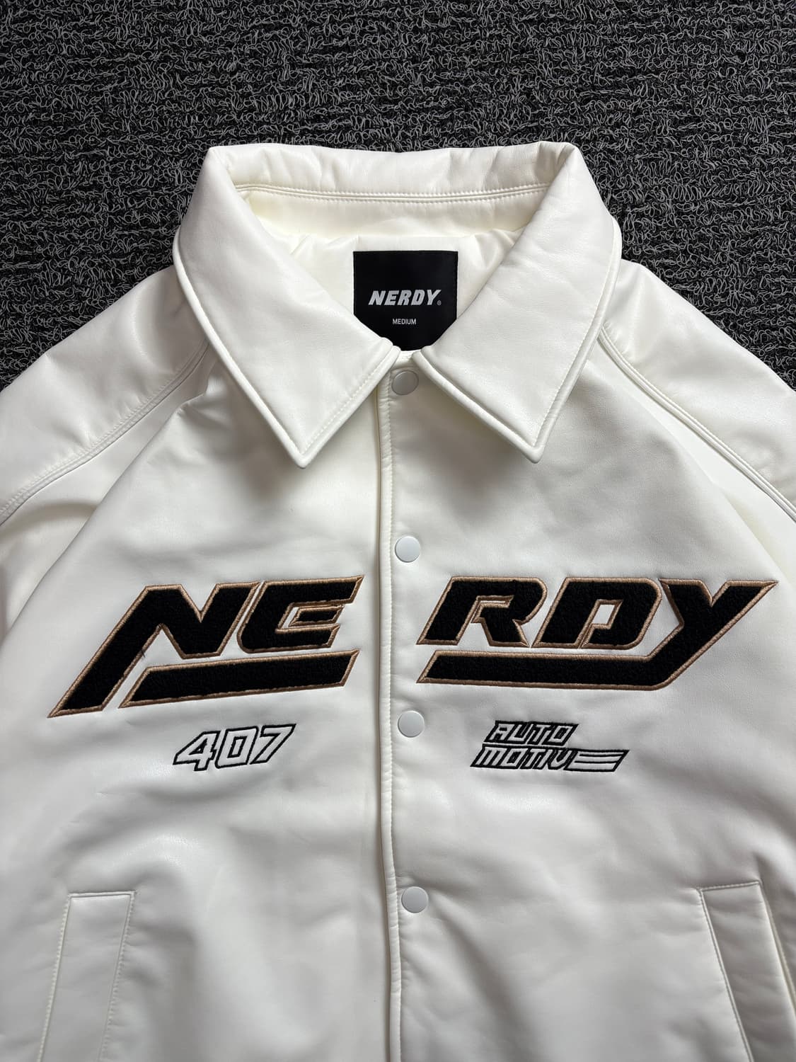 Nerdy 에코 빅로고 레이싱 비건 레더 자켓 2384 상품이미지1