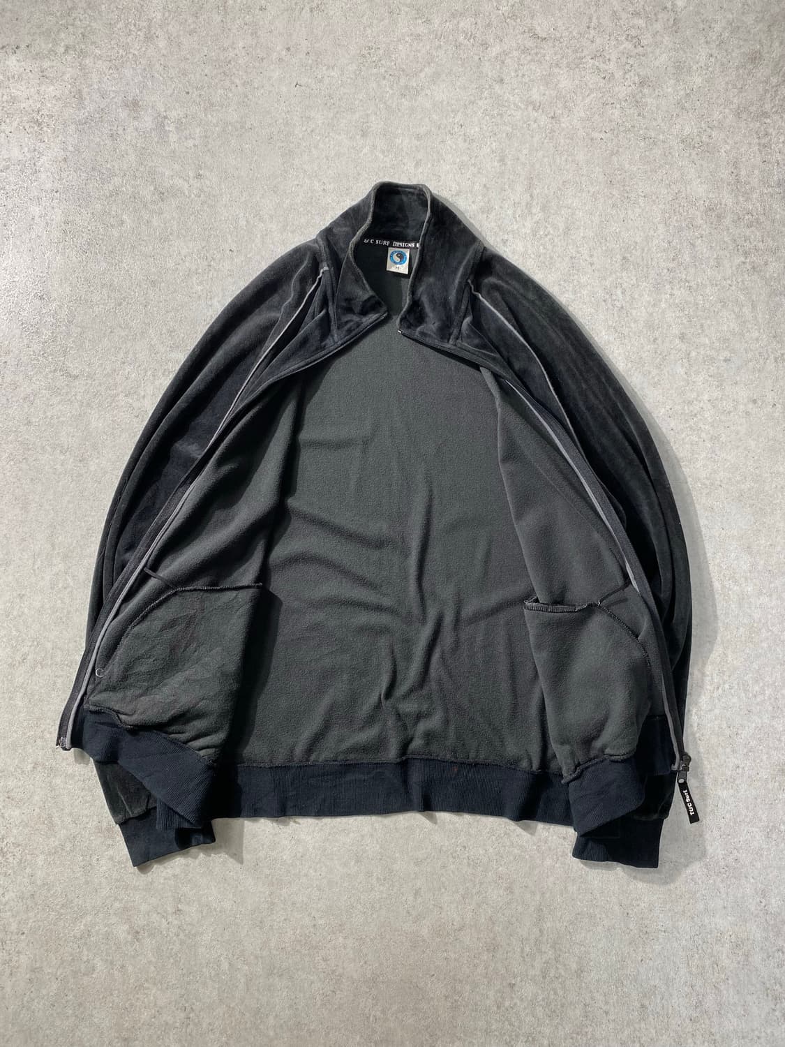 [M-L] T&C Surf 블랙 벨루어 트랙탑 져지 상품이미지4